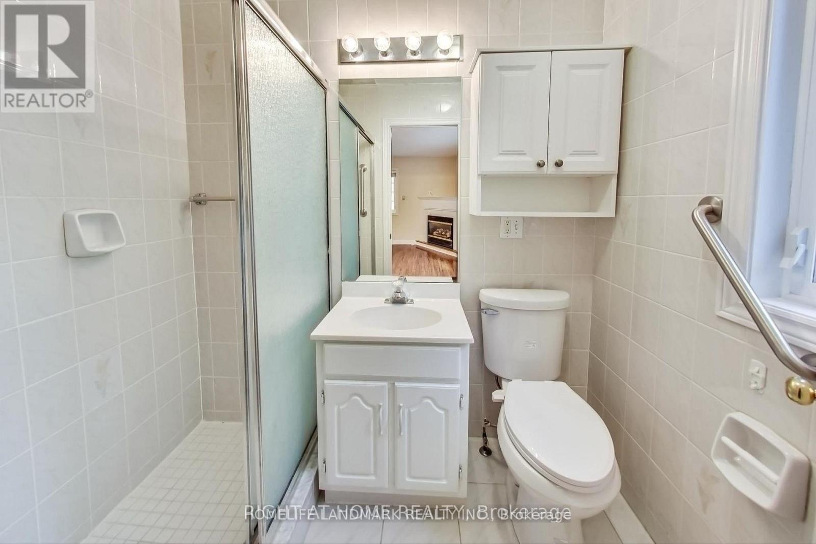 95 Poyntz Avenue, Toronto, Ontario  M2N 1J3 - Photo 3 - C13591406