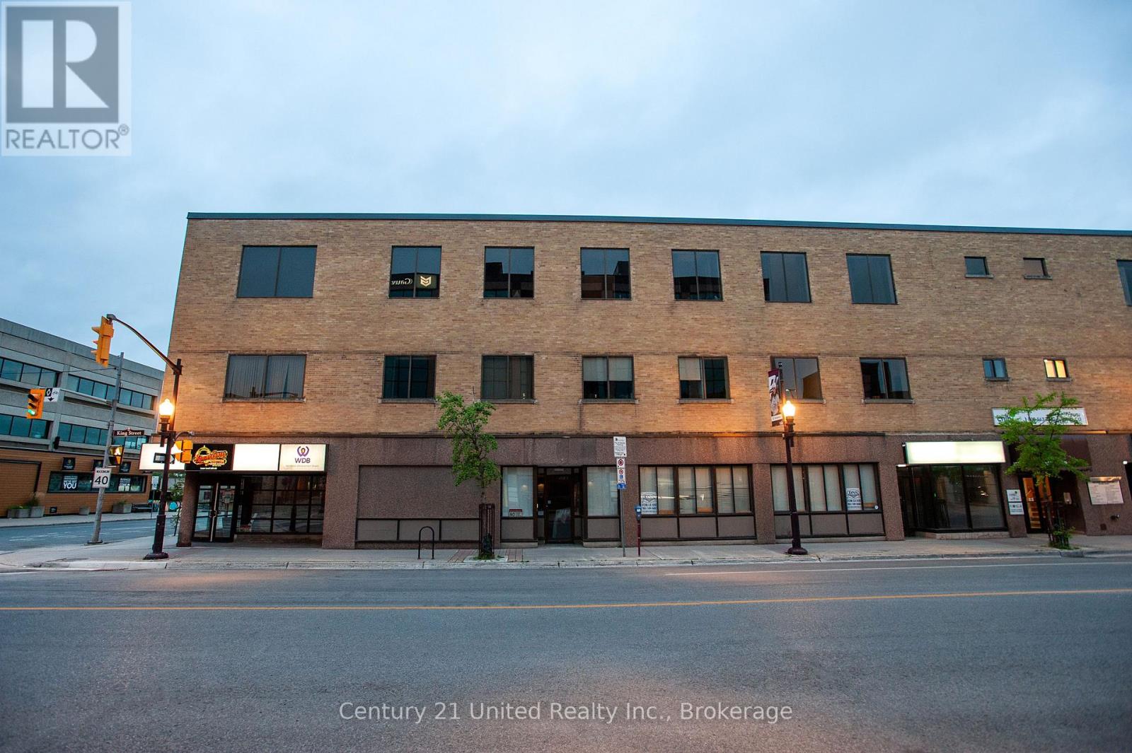 202/204 - 159 King Street, Peterborough, Ontario  K9J 2R8 - Photo 2 - X9230076