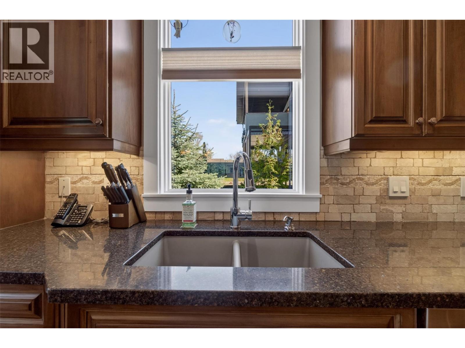 7511 Brooks Lane Unit# 102, Vernon, British Columbia  V1H 2H9 - Photo 29 - 10391753