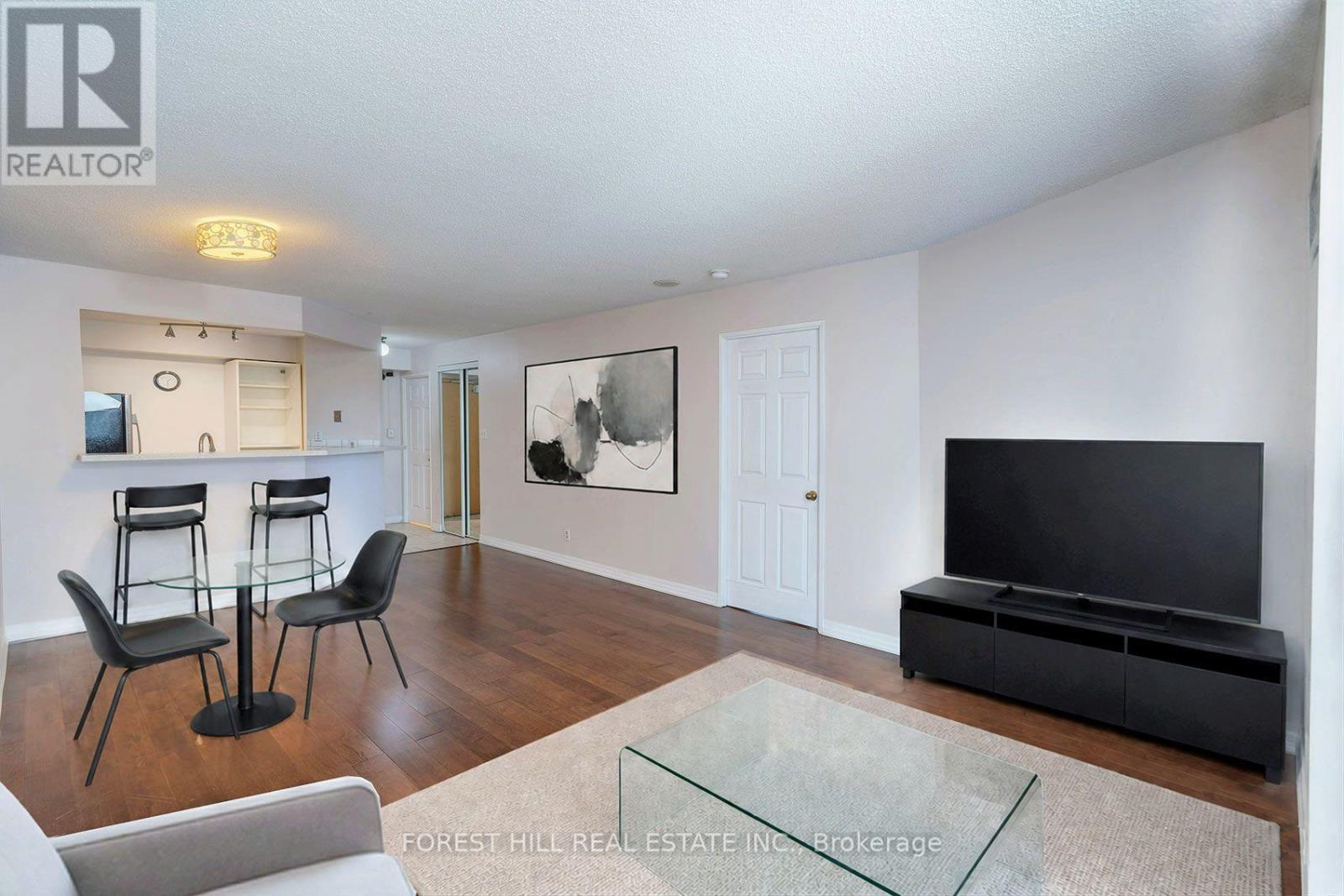 1303 - 24 Wellesley Street W, Toronto, Ontario  M4Y 2X6 - Photo 3 - C13708210