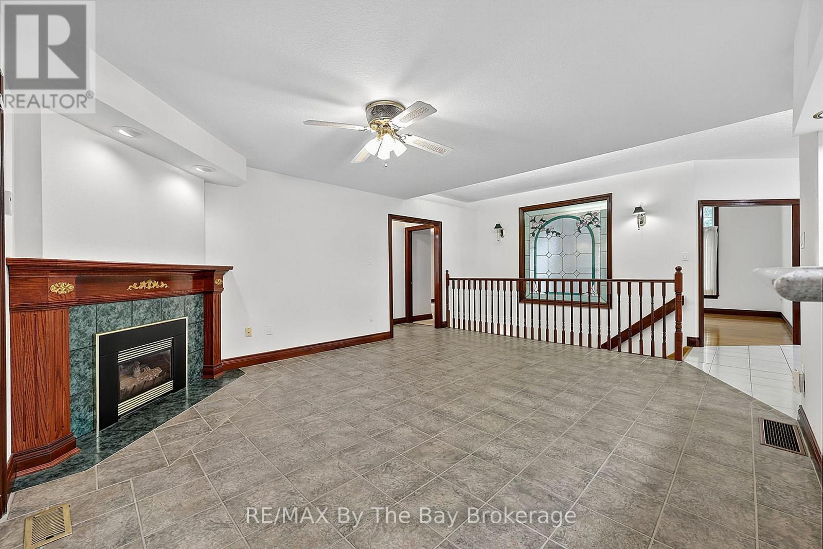 90 Goldfinch Crescent, Tiny, Ontario  L0L 2J0 - Photo 16 - S13728844