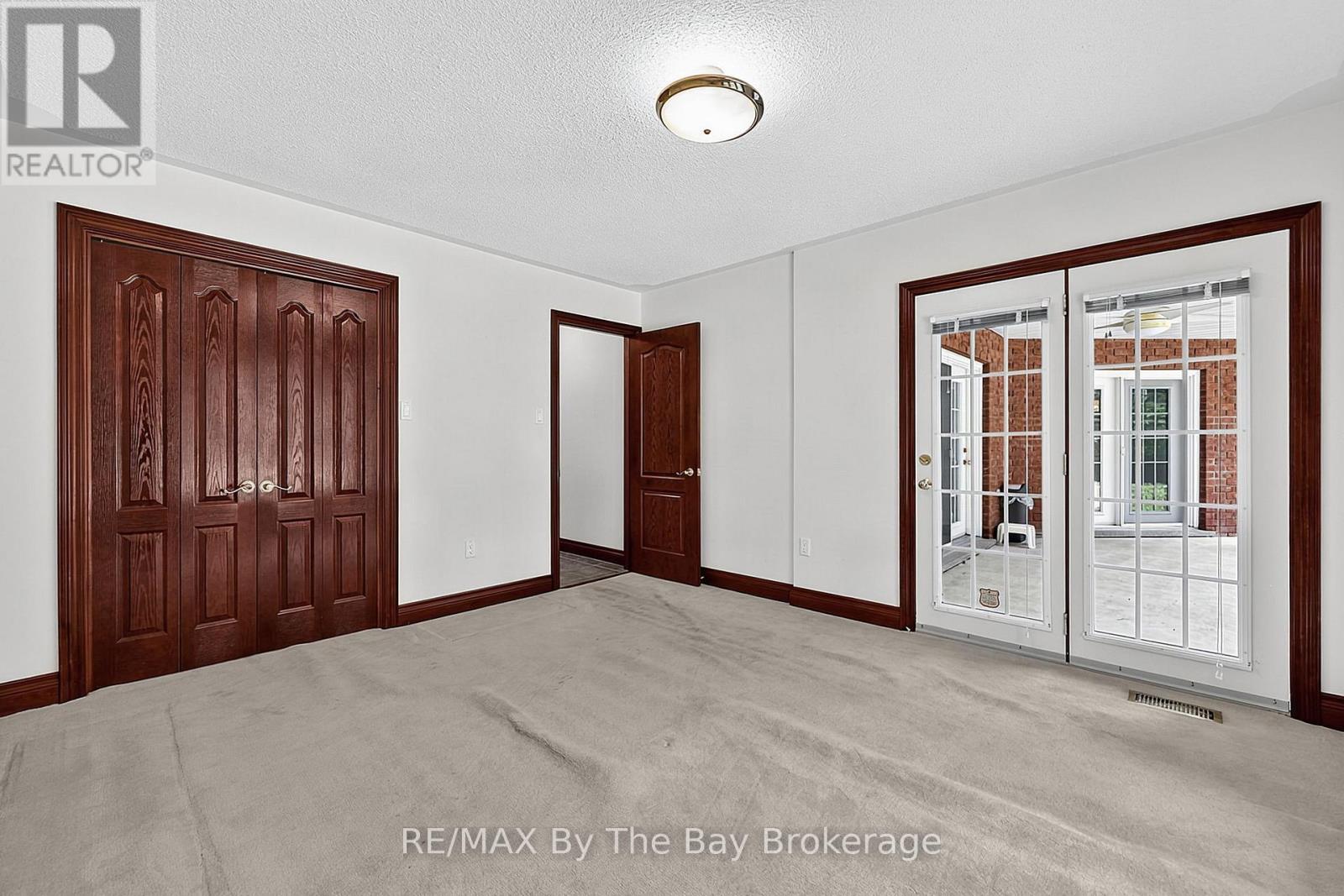 90 Goldfinch Crescent, Tiny, Ontario  L0L 2J0 - Photo 27 - S13728844