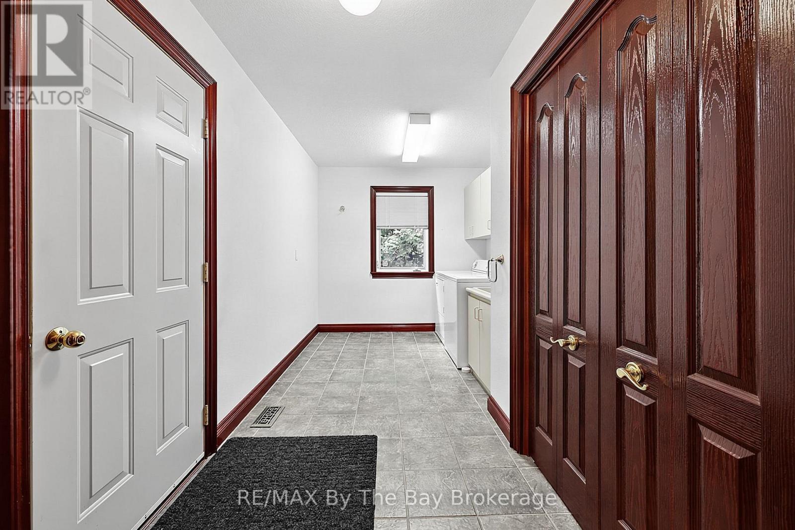 90 Goldfinch Crescent, Tiny, Ontario  L0L 2J0 - Photo 37 - S13728844