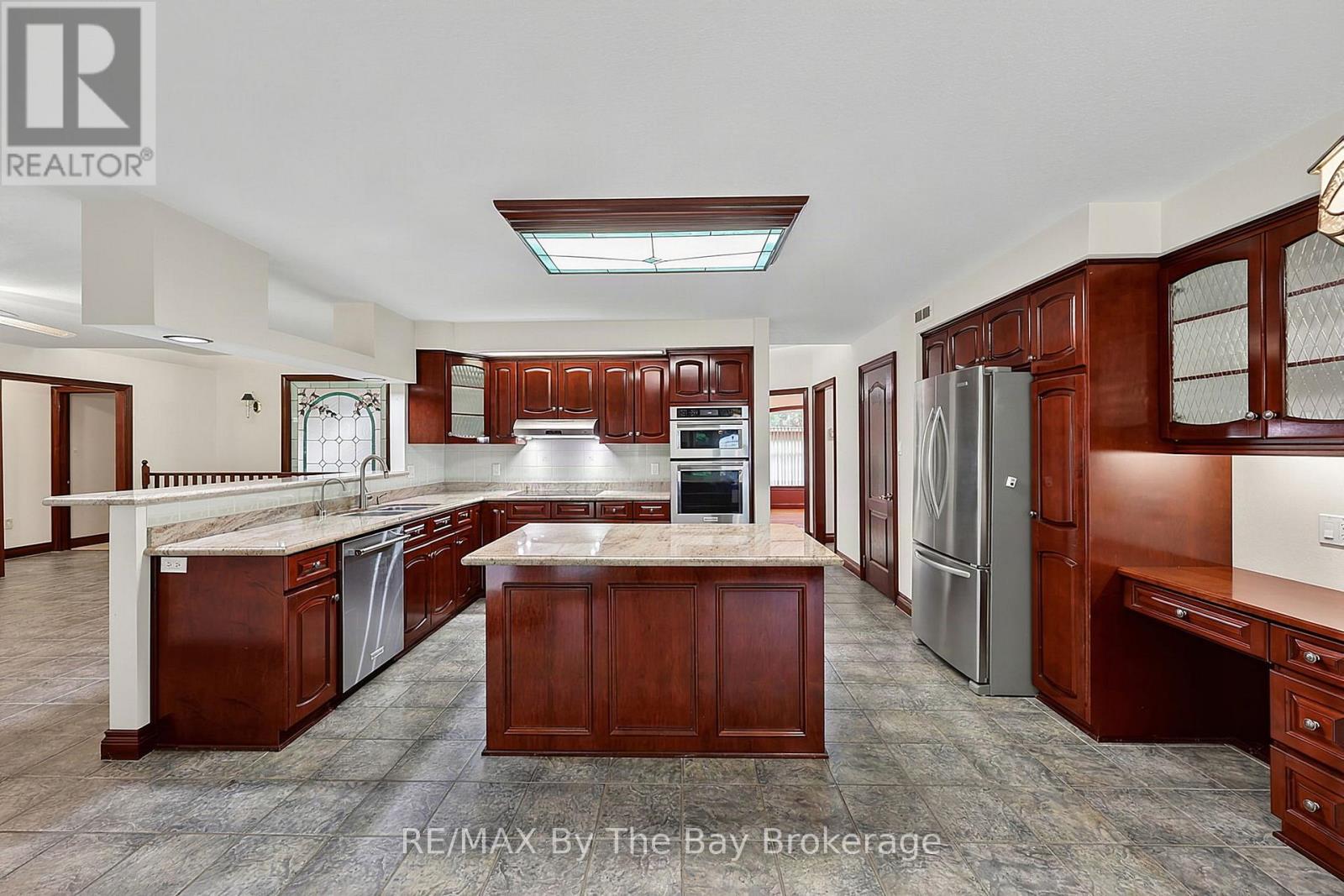 90 Goldfinch Crescent, Tiny, Ontario  L0L 2J0 - Photo 5 - S13728844