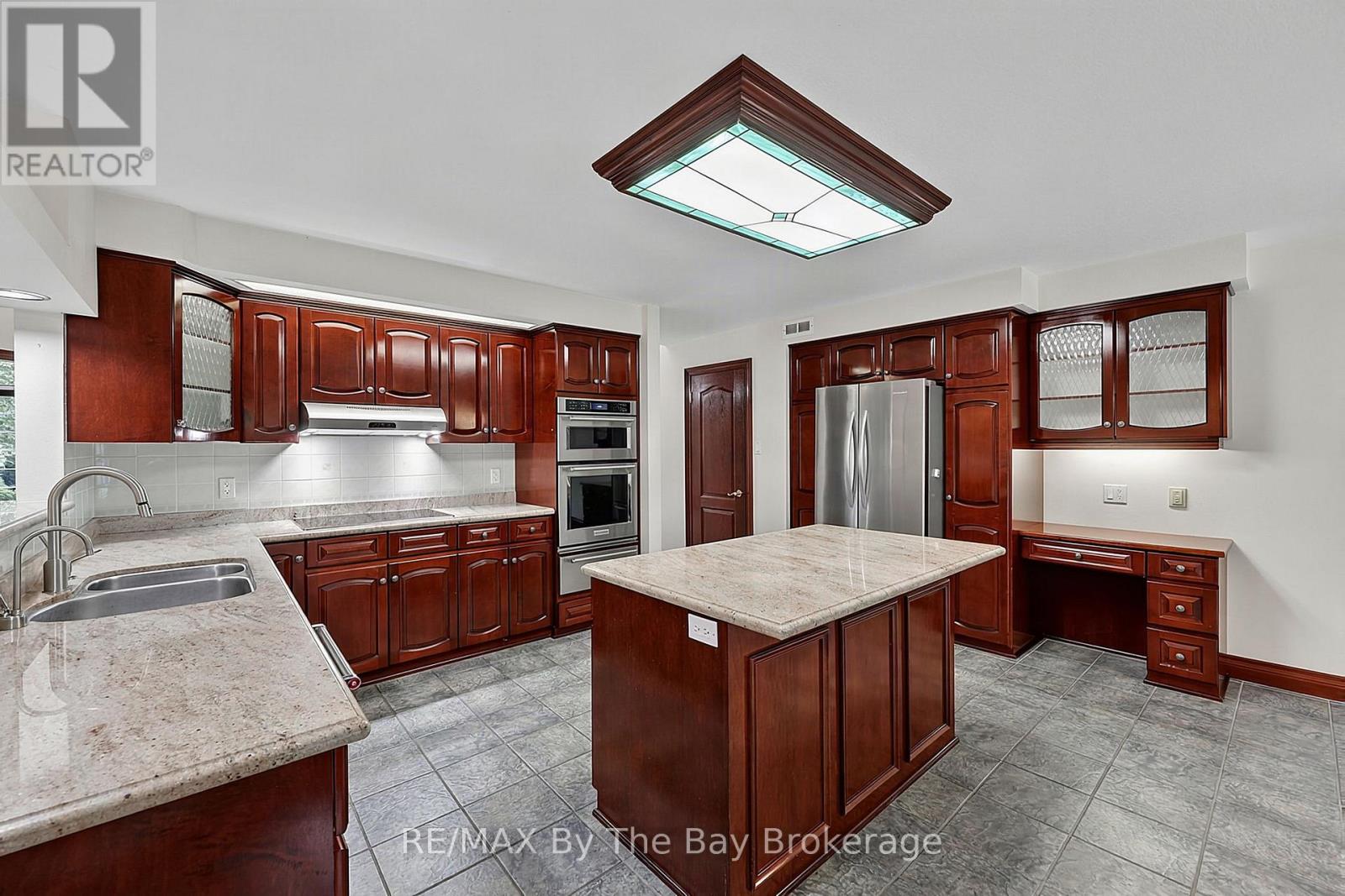 90 Goldfinch Crescent, Tiny, Ontario  L0L 2J0 - Photo 6 - S13728844