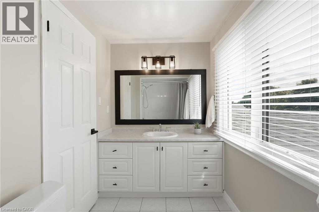 10 Acacia Street, Stoney Creek, Ontario  L8J 1V6 - Photo 32 - 40859560