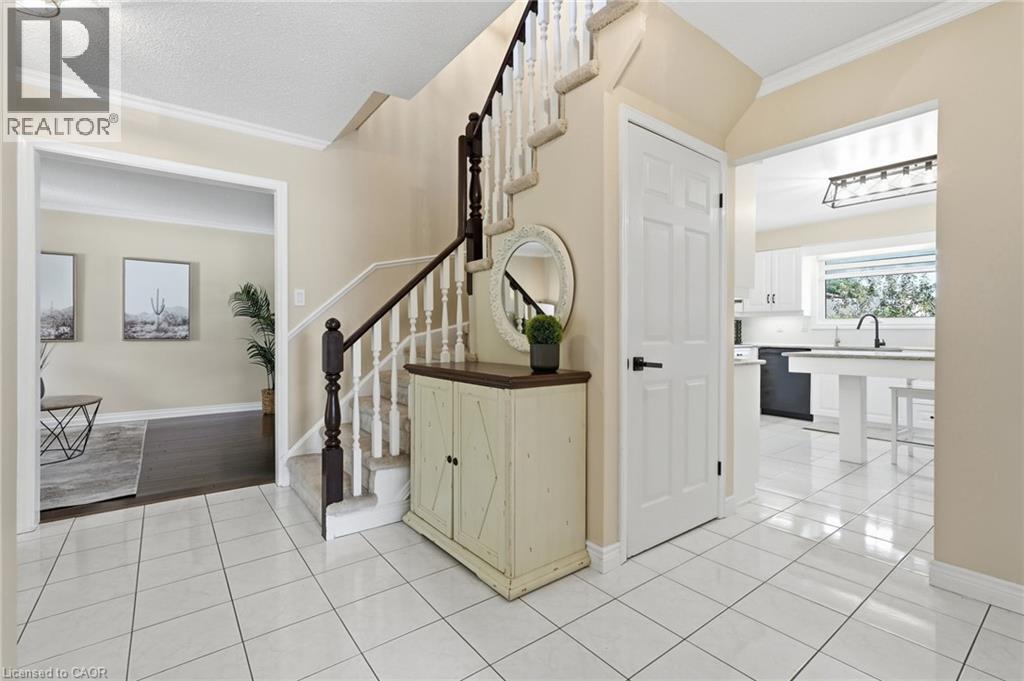10 Acacia Street, Stoney Creek, Ontario  L8J 1V6 - Photo 6 - 40859560