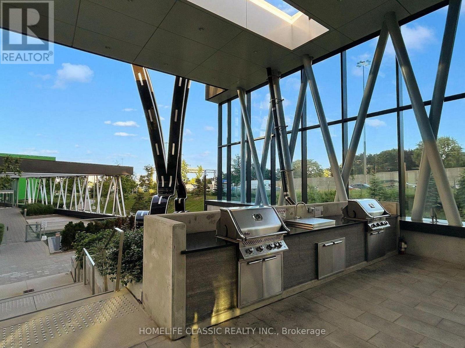 2011 - 117 Mcmahon Drive, Toronto, Ontario  M2K 0E4 - Photo 30 - C13728740