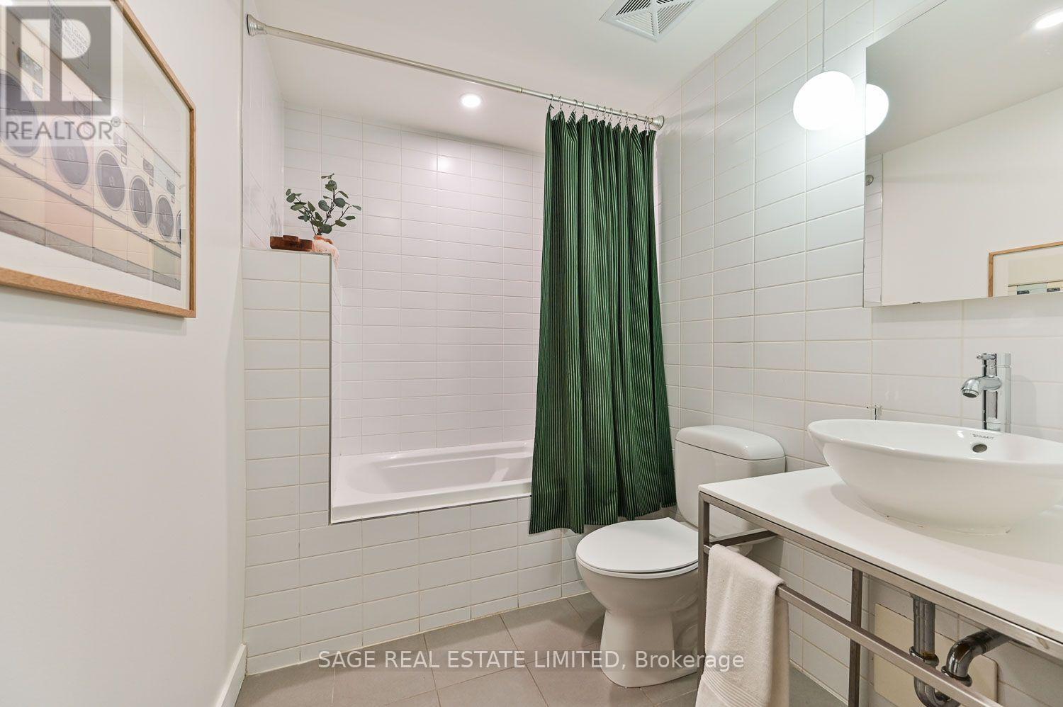 215 - 75 Portland Street, Toronto, Ontario  M5V 2M9 - Photo 16 - C13728802