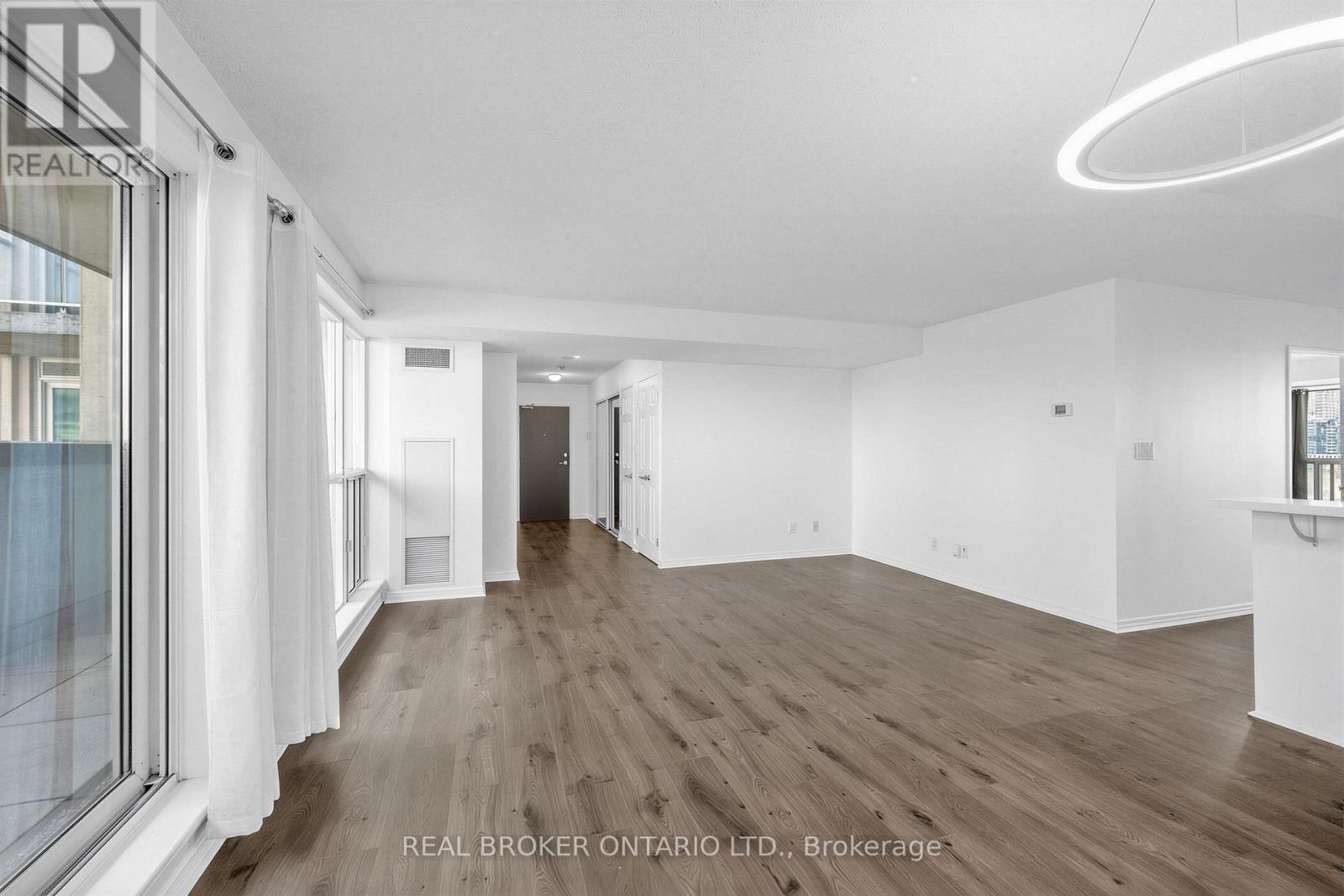 1720 - 230 King Street E, Toronto, Ontario  M5A 1K5 - Photo 6 - C13728826