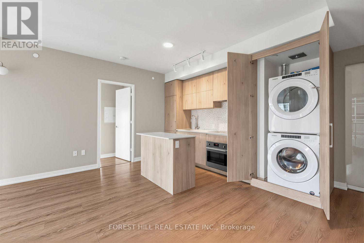 3705 - 1 Yorkville Avenue, Toronto, Ontario  M4W 1L1 - Photo 12 - C13728920