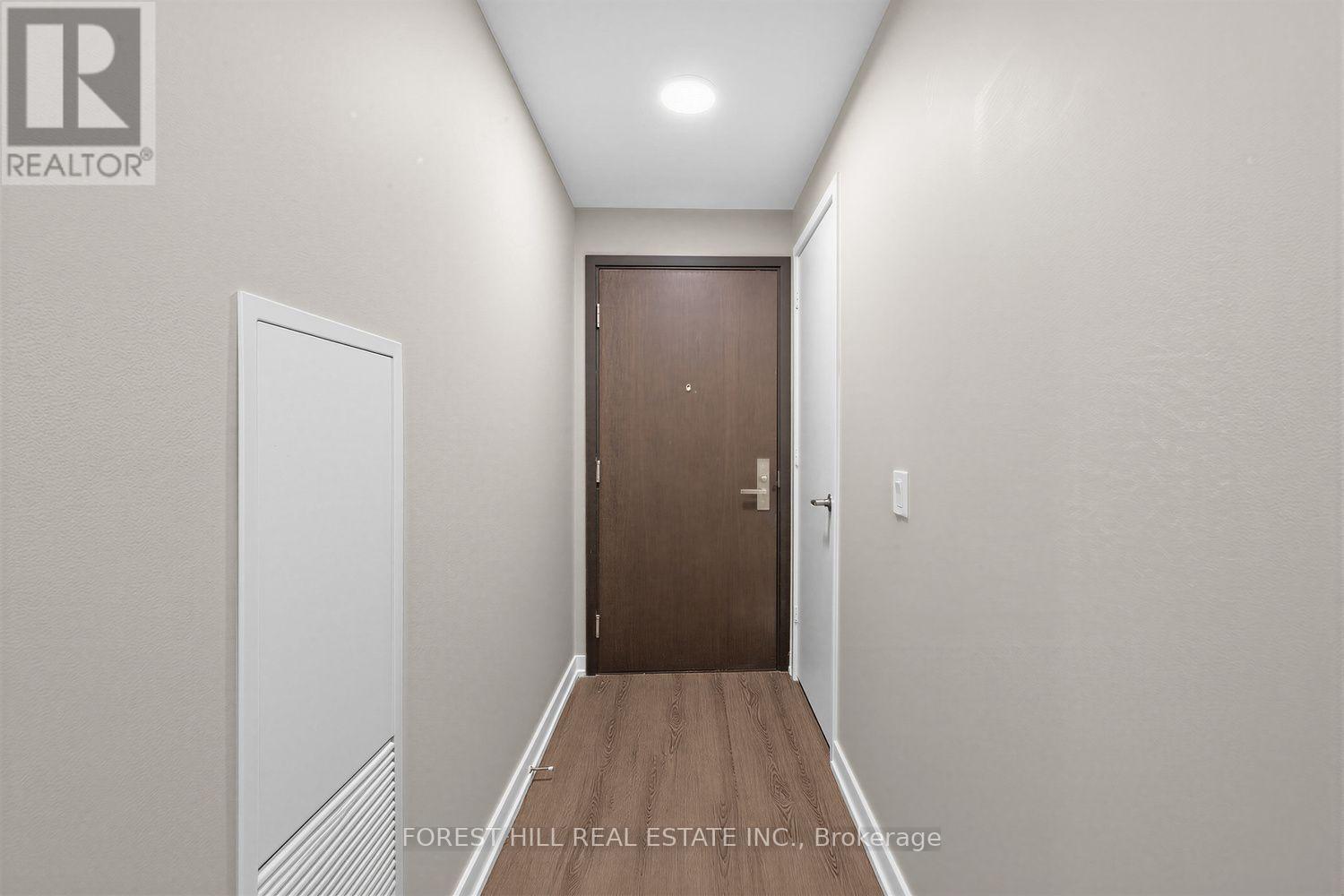 3705 - 1 Yorkville Avenue, Toronto, Ontario  M4W 1L1 - Photo 2 - C13728920