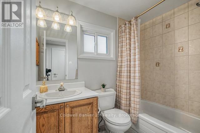41 Panter Crescent, Ajax, Ontario  L1S 3T4 - Photo 24 - E13728922
