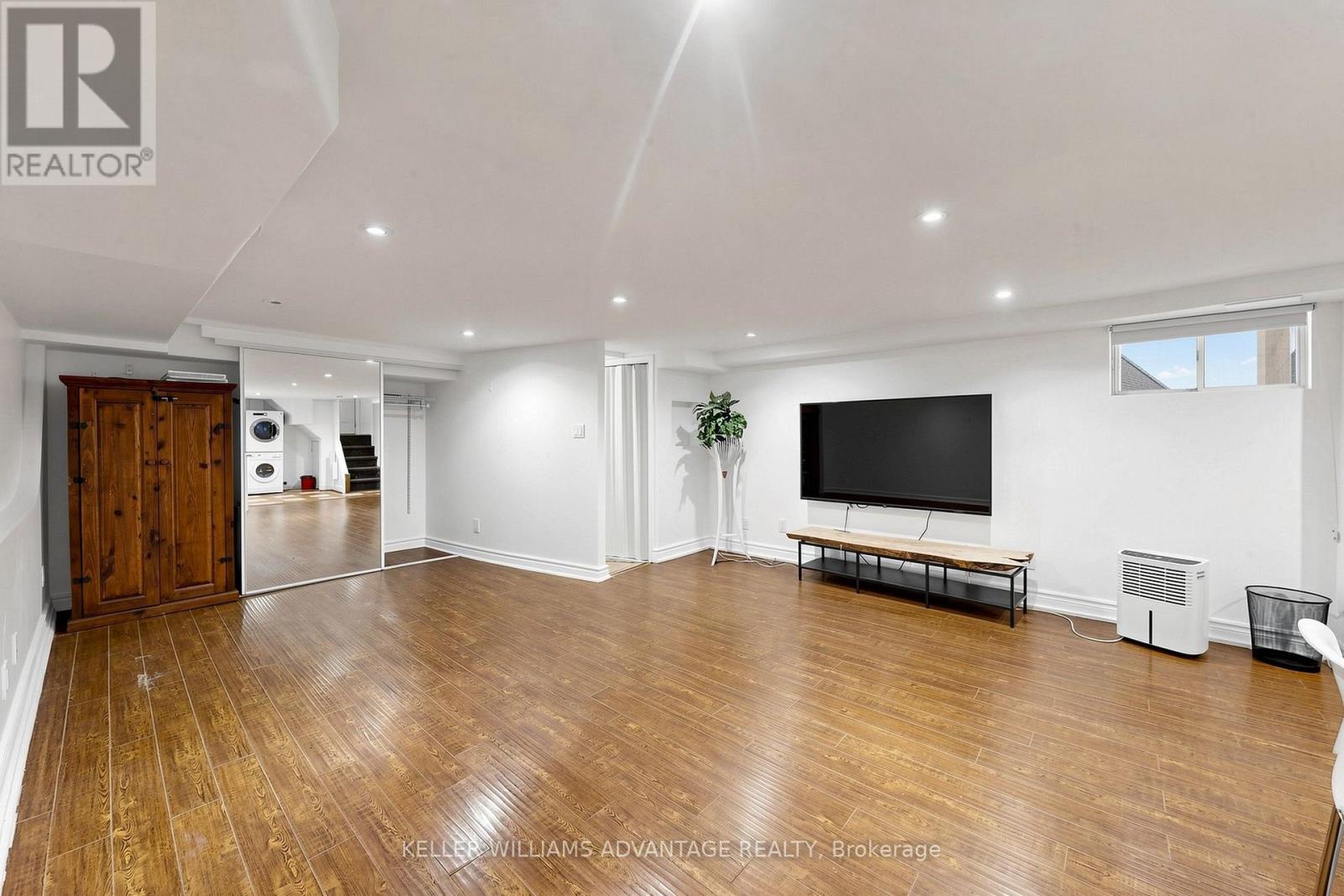 Basement - 4 Edgewood Avenue, Toronto, Ontario  M4L 3G7 - Photo 4 - E13728814