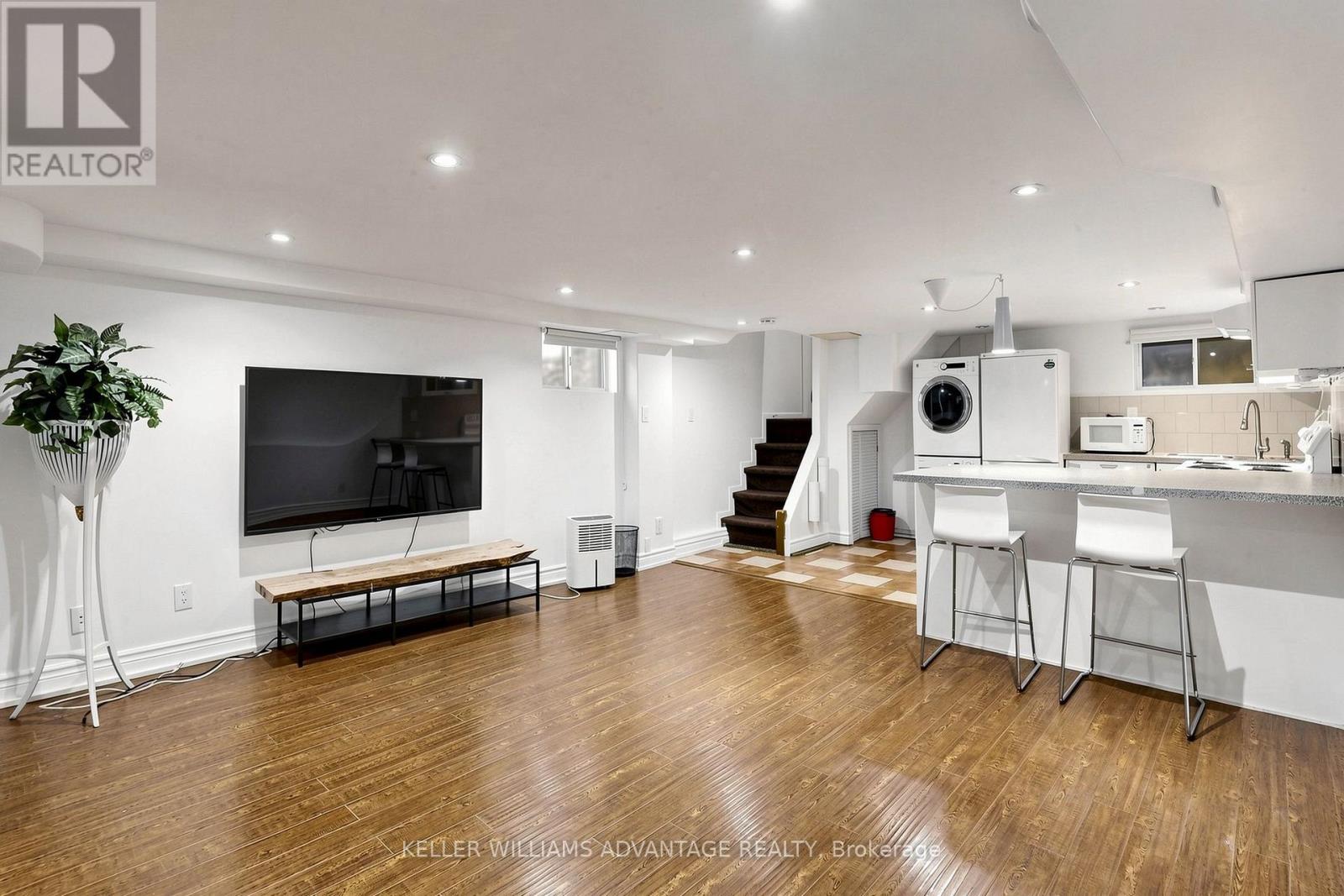 Basement - 4 Edgewood Avenue, Toronto, Ontario  M4L 3G7 - Photo 7 - E13728814