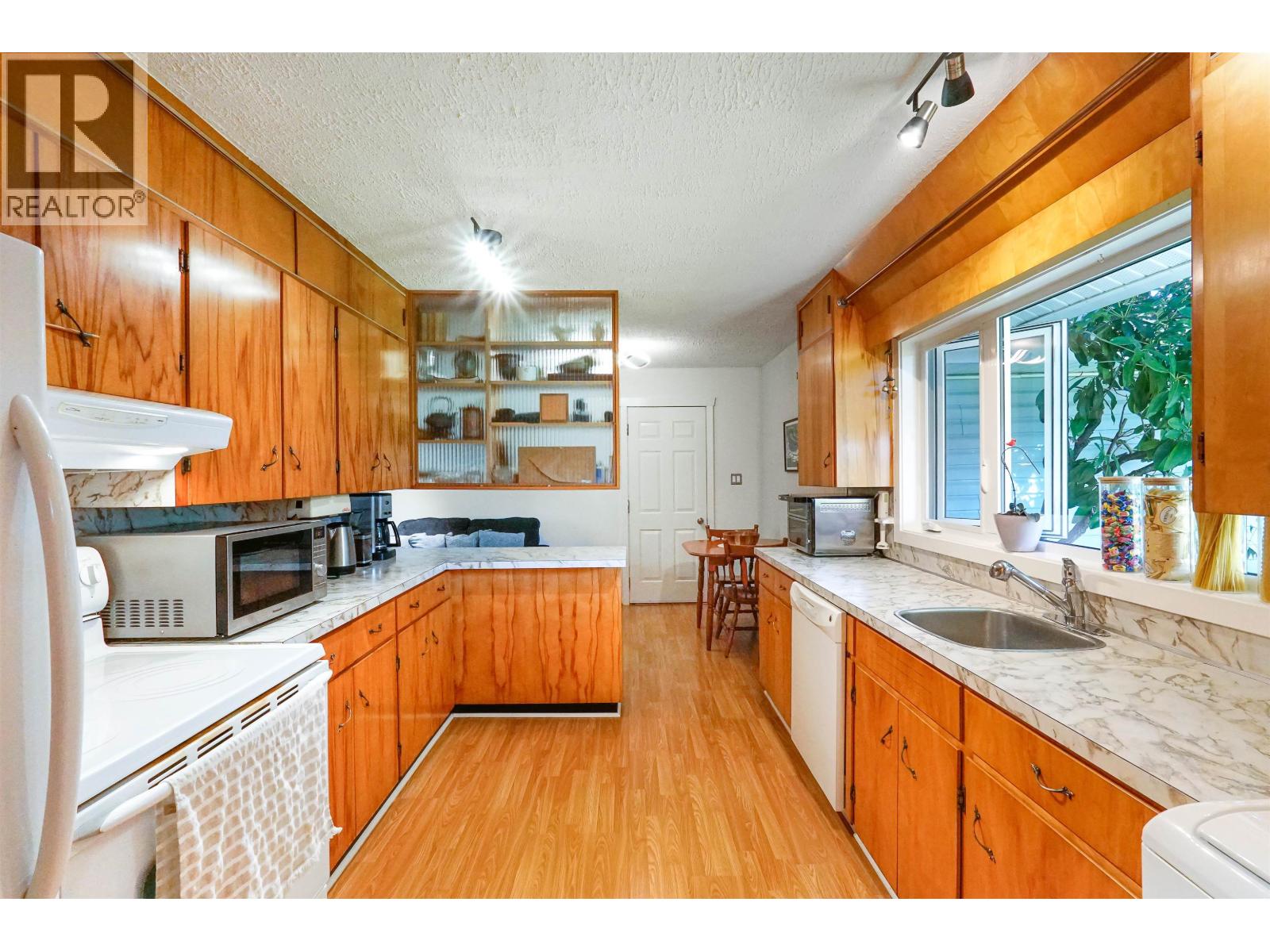 90 Kechika Street, Kitimat, British Columbia  V8C 1Y8 - Photo 6 - R3160027
