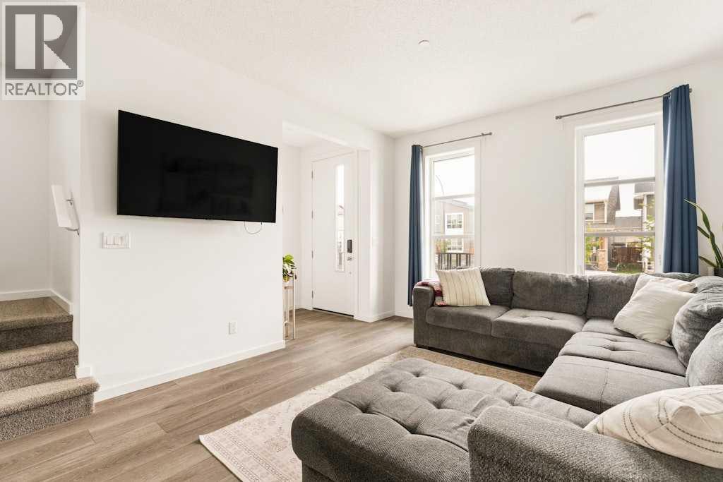 39 Howse Rise Ne, Calgary, Alberta  T3P 1L3 - Photo 3 - A2340837