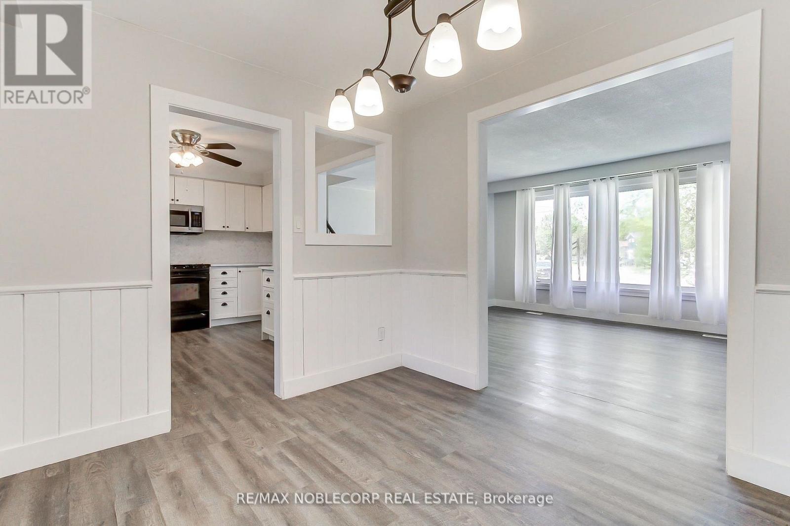 17 Larkdale Crescent, Essa, Ontario  L0M 1B0 - Photo 15 - N13728828