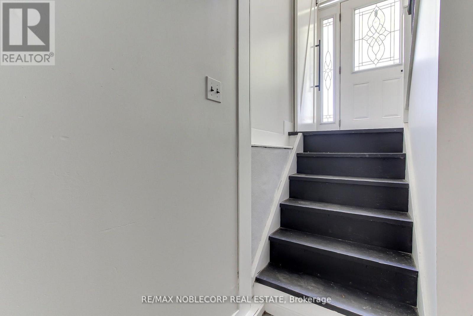 17 Larkdale Crescent, Essa, Ontario  L0M 1B0 - Photo 32 - N13728828