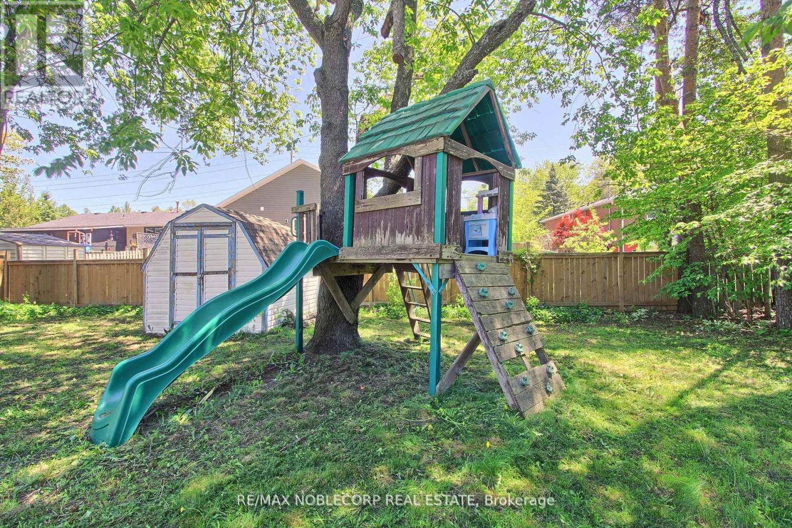 17 Larkdale Crescent, Essa (Angus), Ontario L0M 1B0 - Photo 44 - N13728834