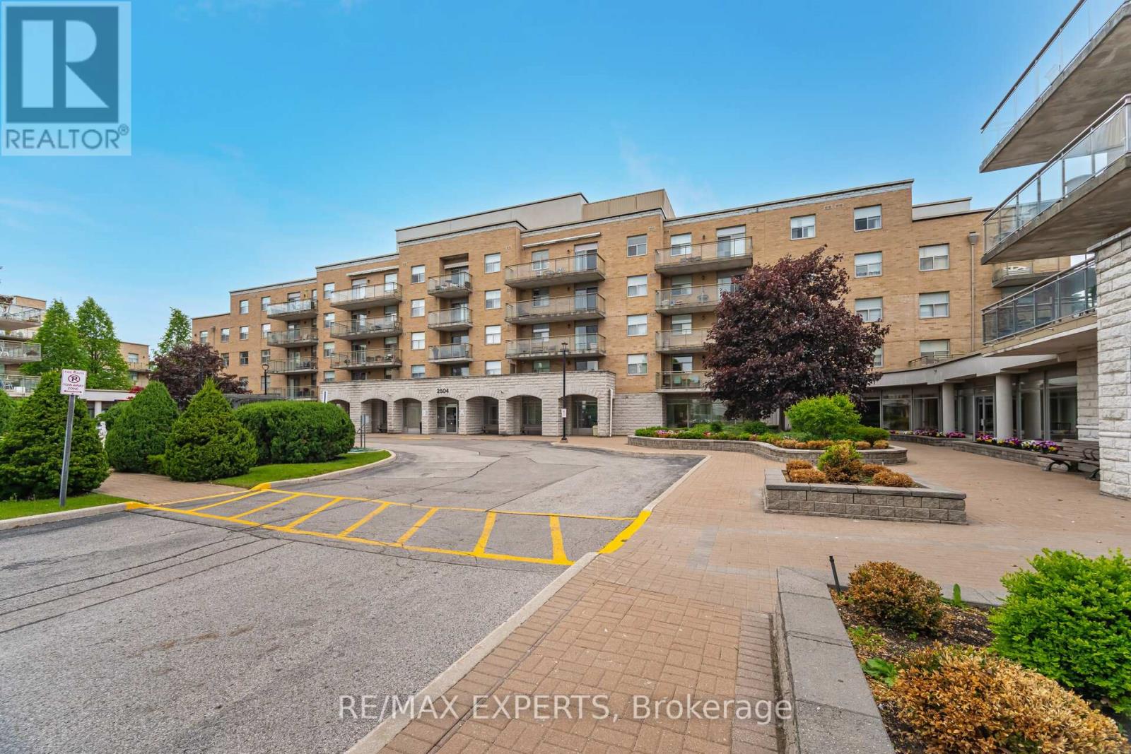 304 - 2504 Rutherford Road, Vaughan, Ontario  L4K 5N5 - Photo 2 - N13728848