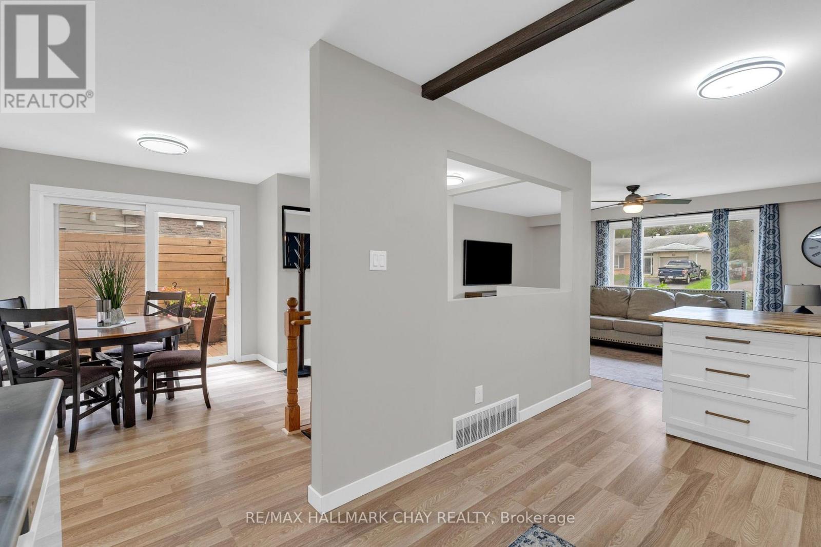 109 Daphne Crescent, Barrie, Ontario  L4M 2Y7 - Photo 12 - S13728780