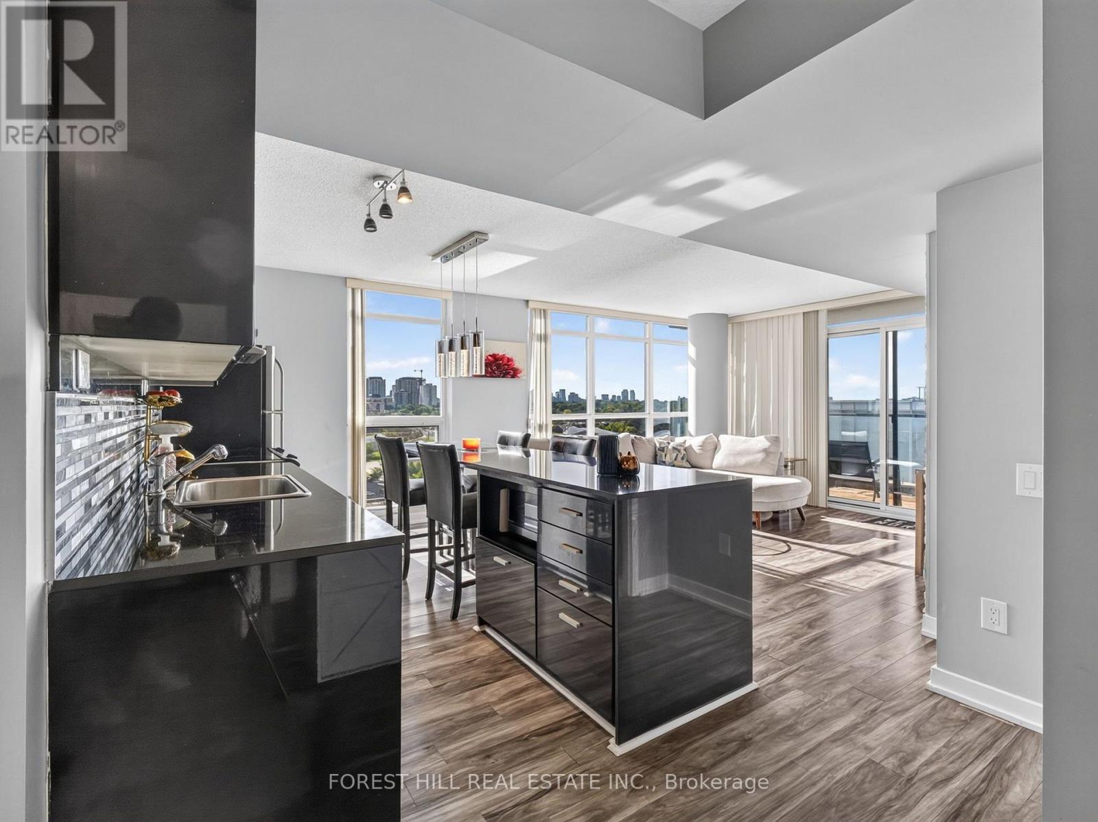 1817 - 19 SINGER COURT, Toronto, Ontario