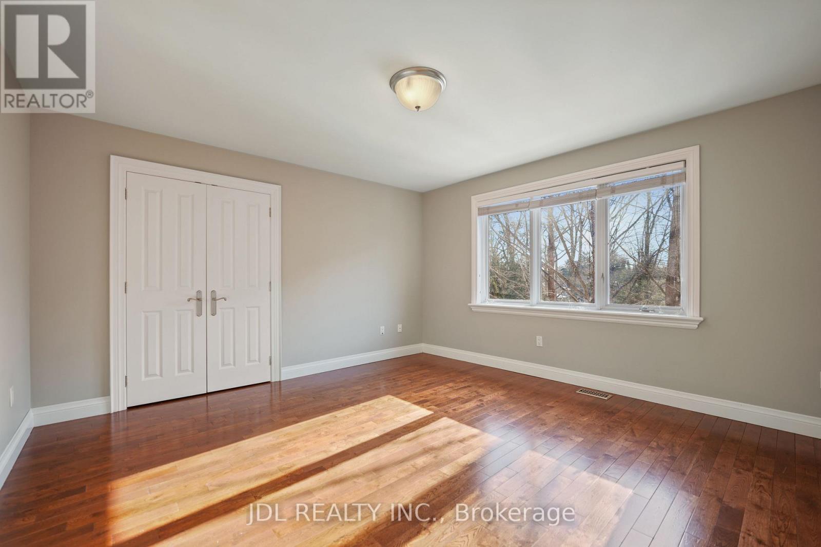 1283 Lindburgh Court, Mississauga, Ontario  L5H 4J2 - Photo 35 - W13728768
