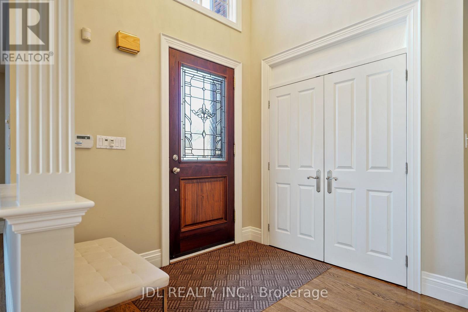 1283 Lindburgh Court, Mississauga, Ontario  L5H 4J2 - Photo 7 - W13728768