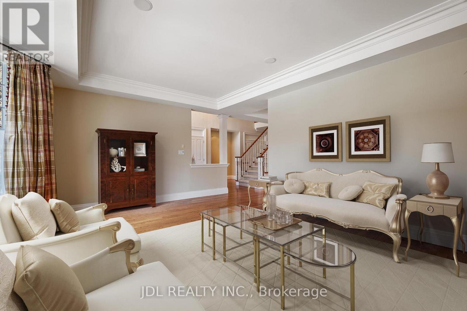 1283 Lindburgh Court, Mississauga, Ontario  L5H 4J2 - Photo 8 - W13728768