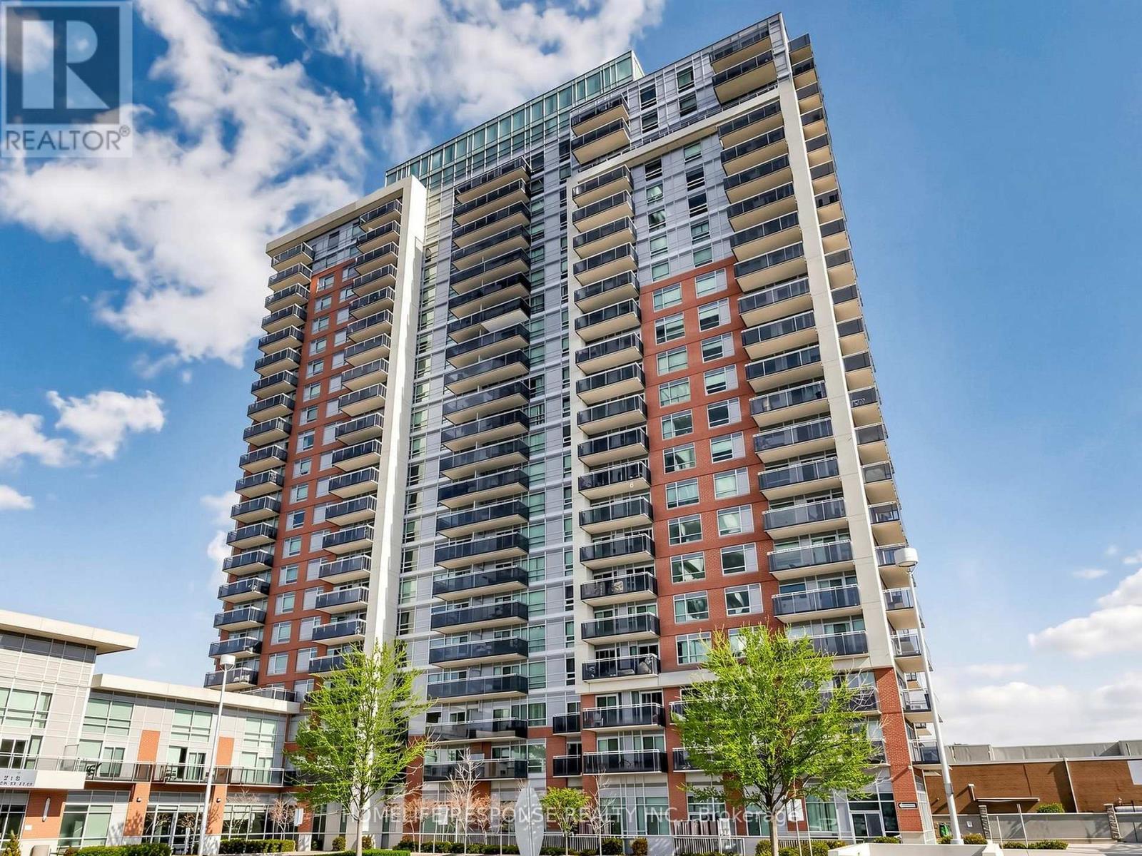 225 - 215 QUEEN STREET E, Brampton, Ontario