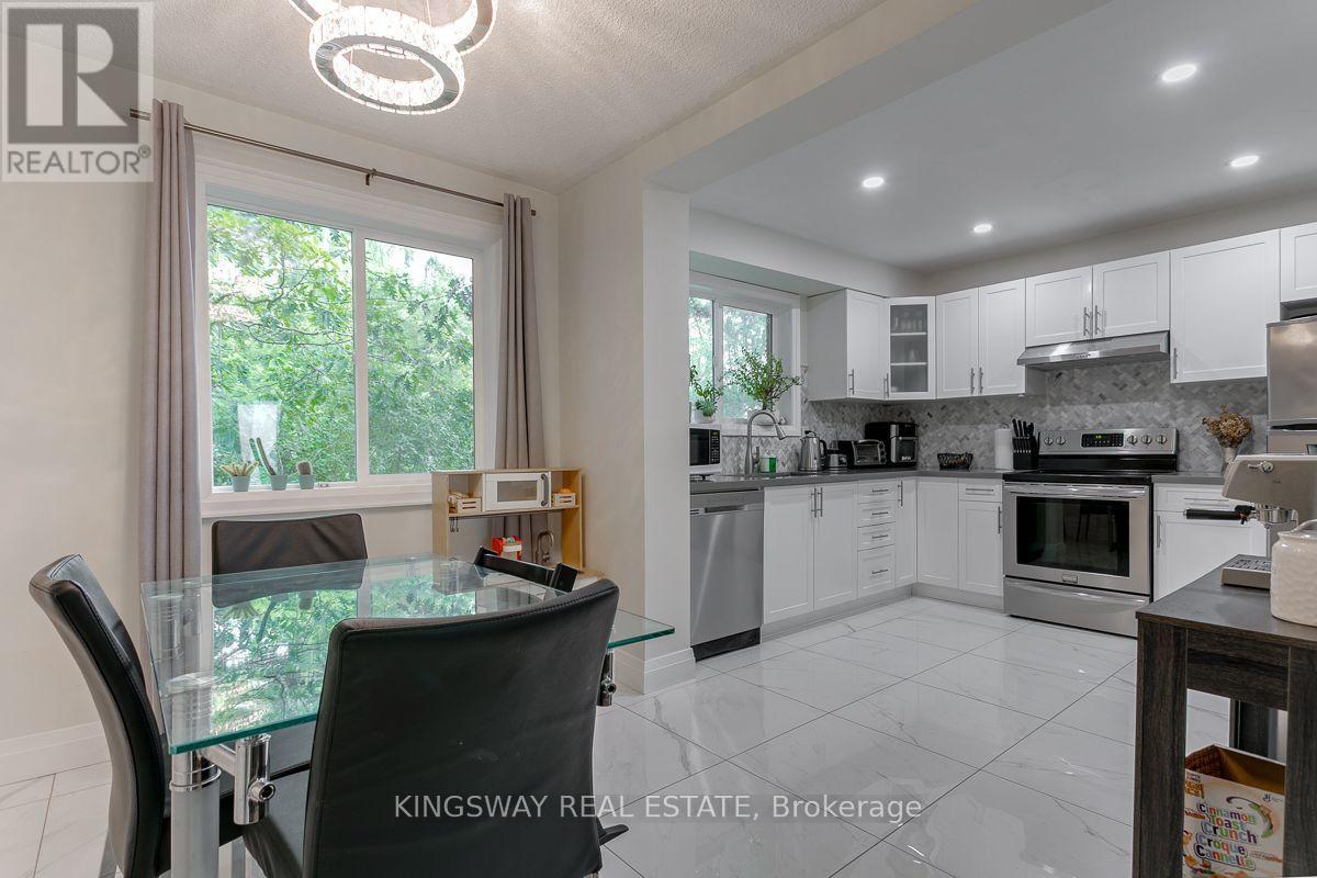 68 - 3175 Kirwin Avenue, Mississauga, Ontario  L5A 3M4 - Photo 11 - W13728866