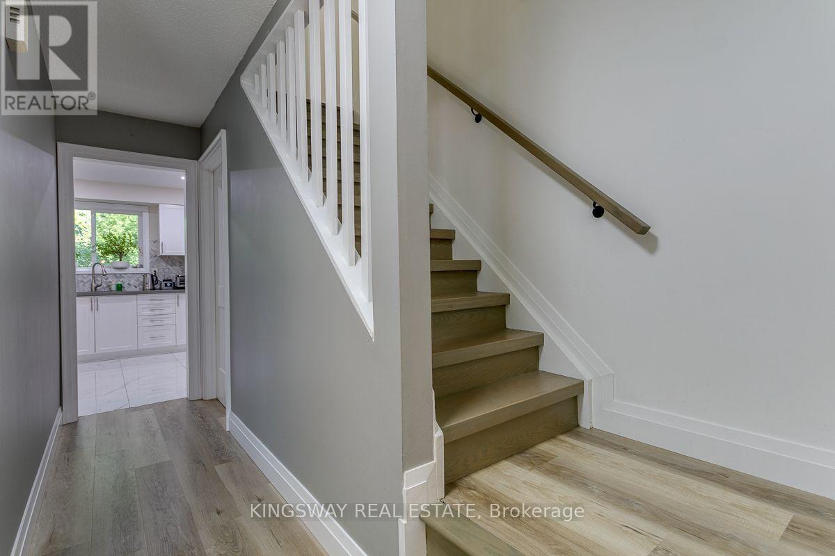 68 - 3175 Kirwin Avenue, Mississauga, Ontario  L5A 3M4 - Photo 6 - W13728866