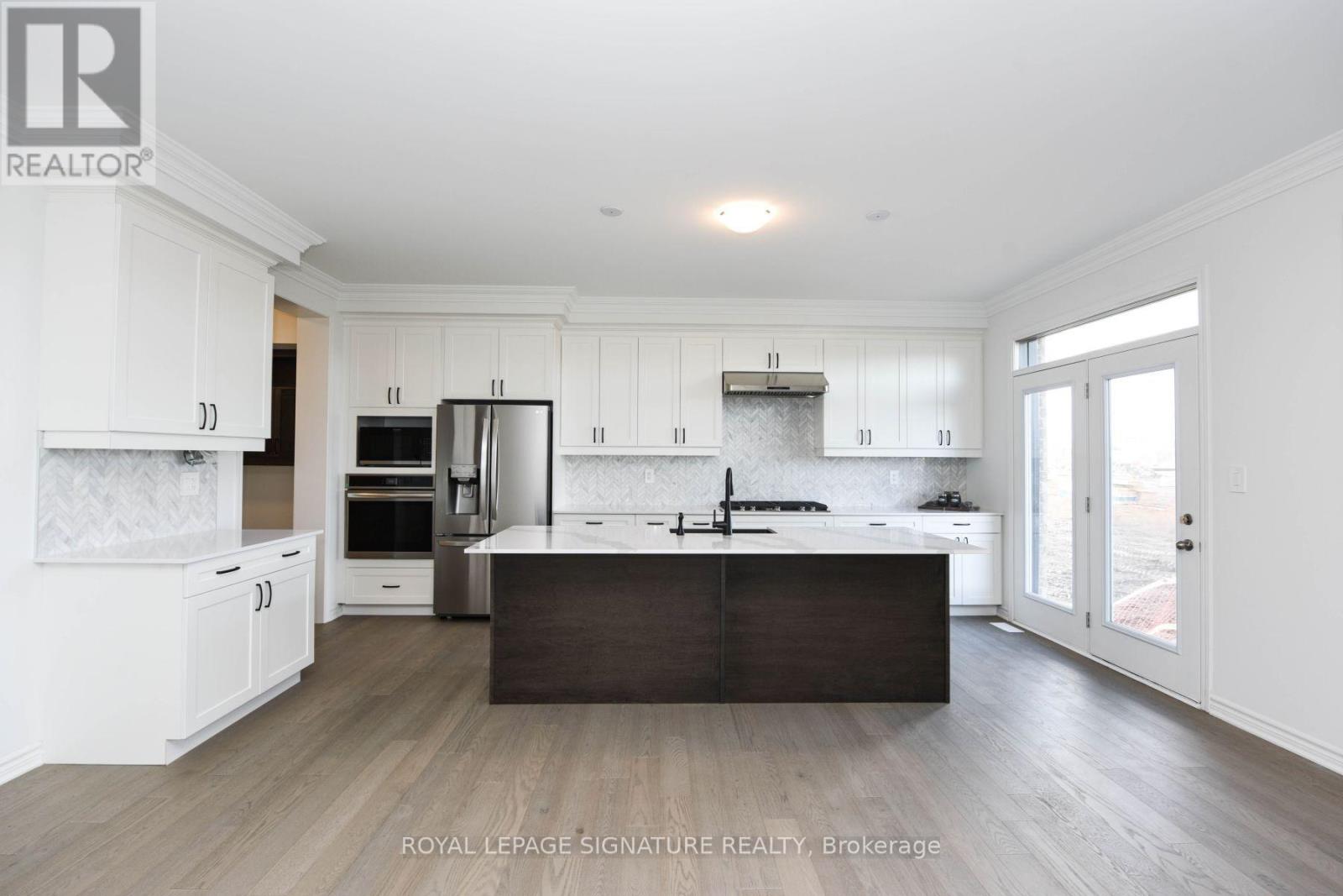 1579 Severn Drive, Milton, Ontario  L9E 1X8 - Photo 10 - W13728874