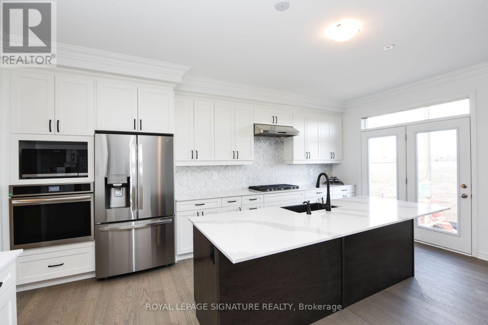 1579 Severn Drive, Milton, Ontario  L9E 1X8 - Photo 12 - W13728874