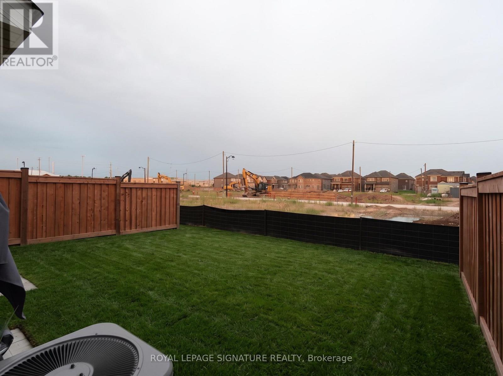 1579 Severn Drive, Milton, Ontario  L9E 1X8 - Photo 37 - W13728874