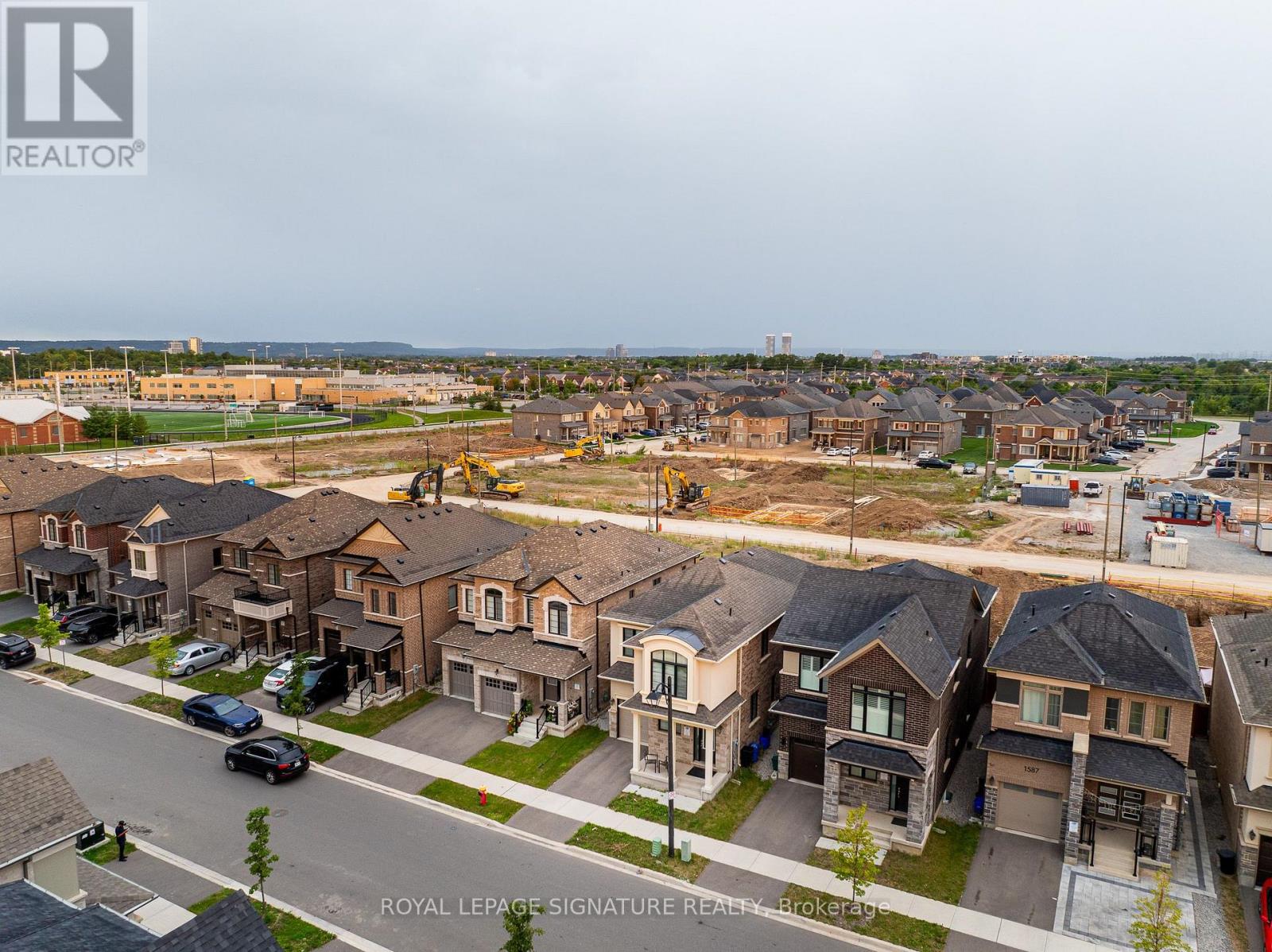 1579 Severn Drive, Milton, Ontario  L9E 1X8 - Photo 42 - W13728874