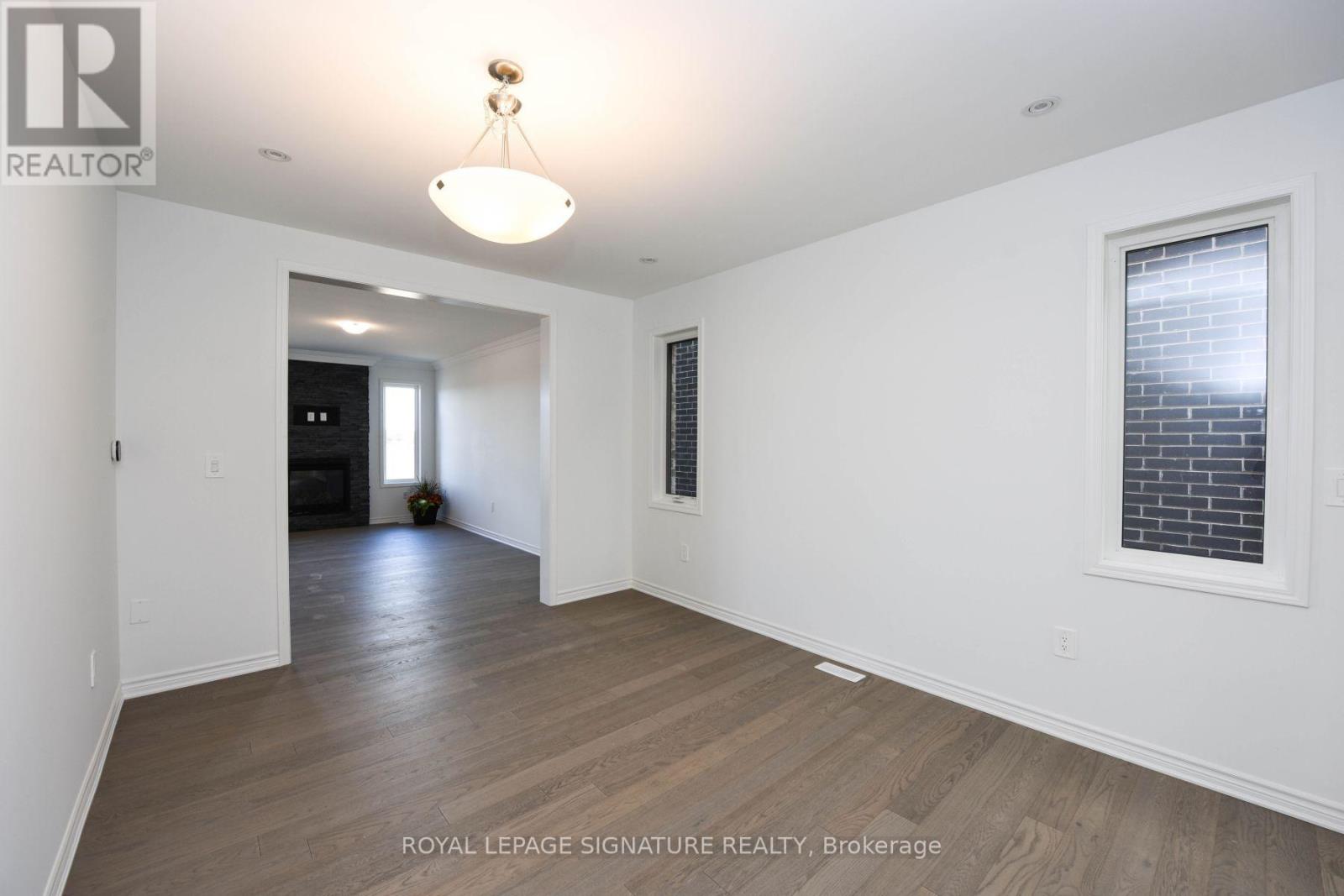 1579 Severn Drive, Milton, Ontario  L9E 1X8 - Photo 6 - W13728874