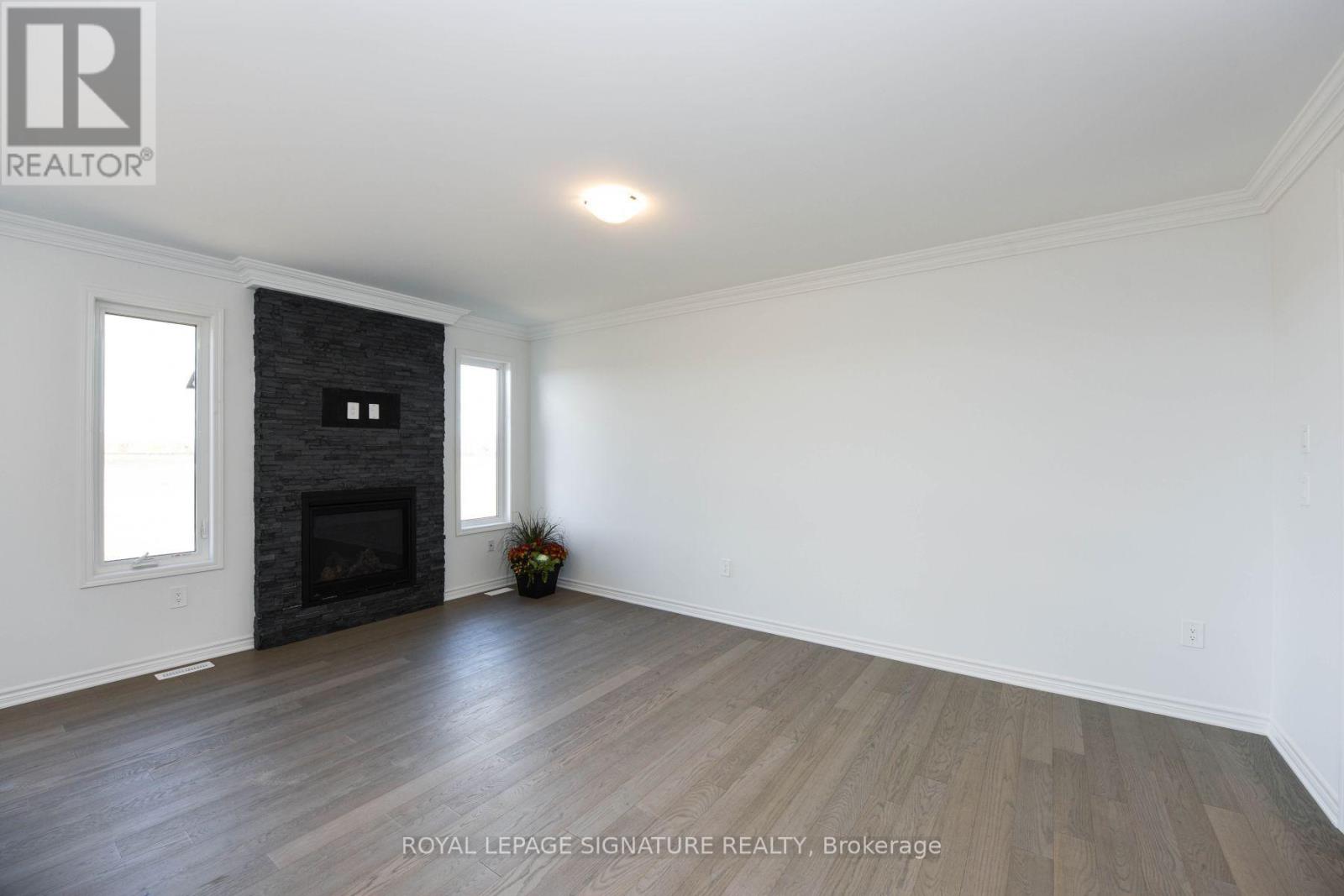 1579 Severn Drive, Milton, Ontario  L9E 1X8 - Photo 8 - W13728874