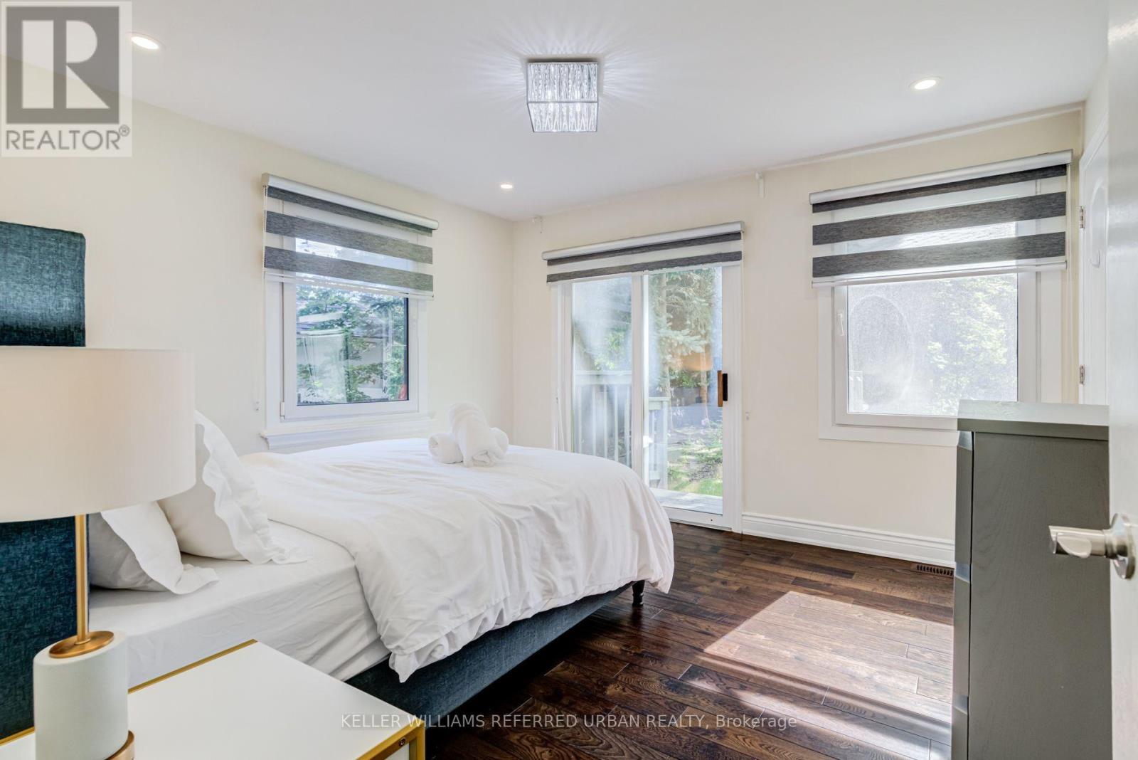 876 Parkland Avenue, Mississauga, Ontario  L5H 3H1 - Photo 11 - W13728918