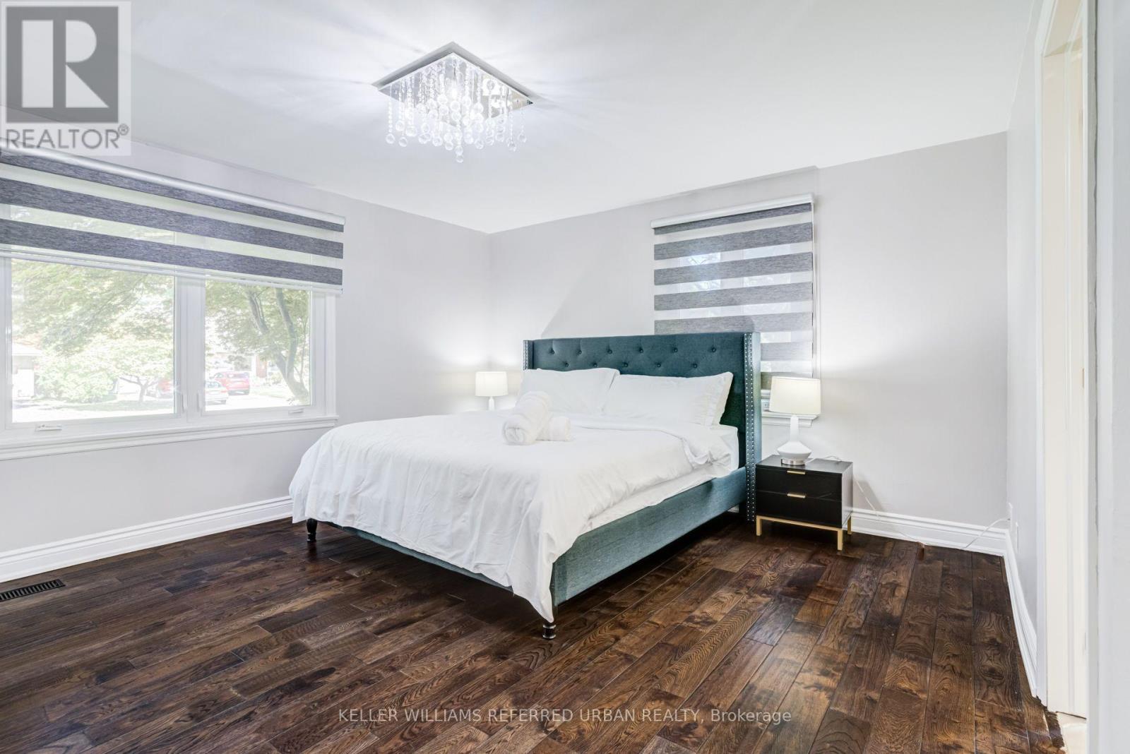 876 Parkland Avenue, Mississauga, Ontario  L5H 3H1 - Photo 13 - W13728918