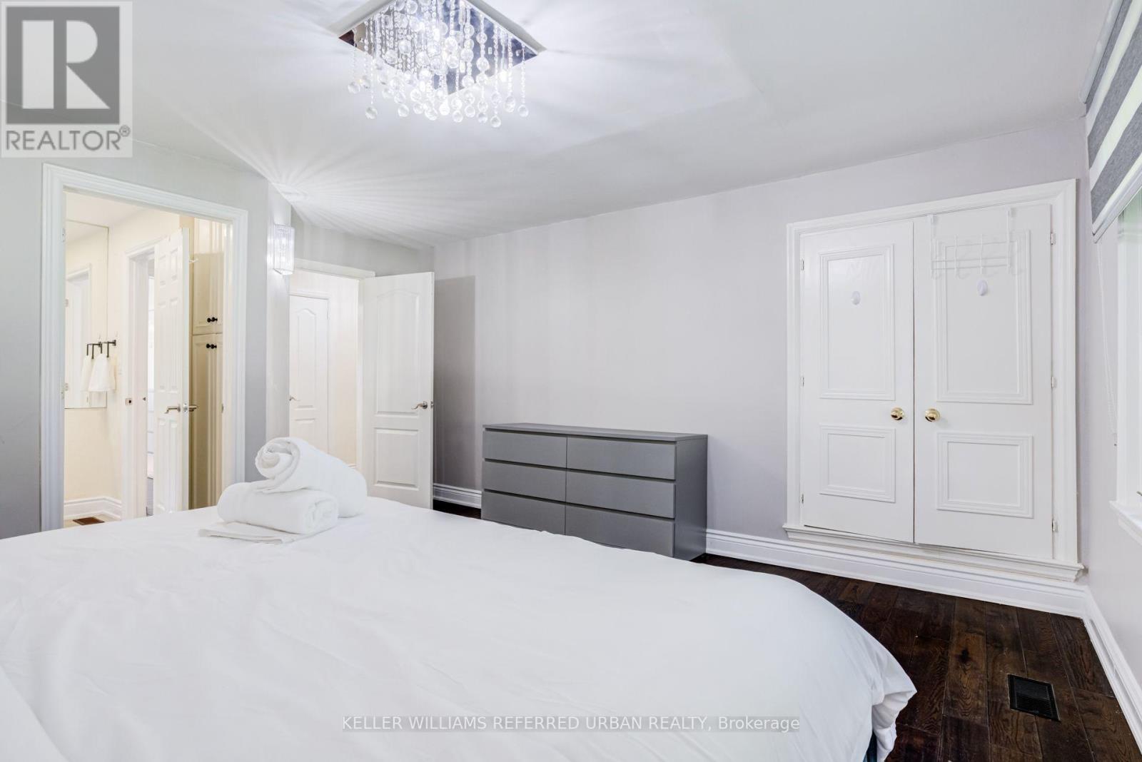 876 Parkland Avenue, Mississauga, Ontario  L5H 3H1 - Photo 14 - W13728918