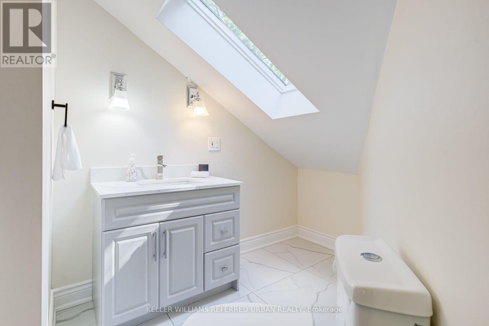 876 Parkland Avenue, Mississauga, Ontario  L5H 3H1 - Photo 29 - W13728918