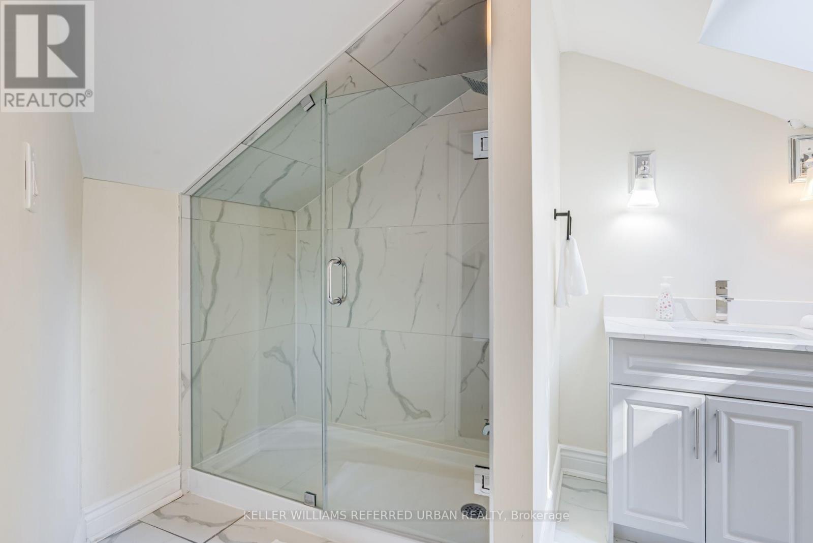 876 Parkland Avenue, Mississauga, Ontario  L5H 3H1 - Photo 30 - W13728918