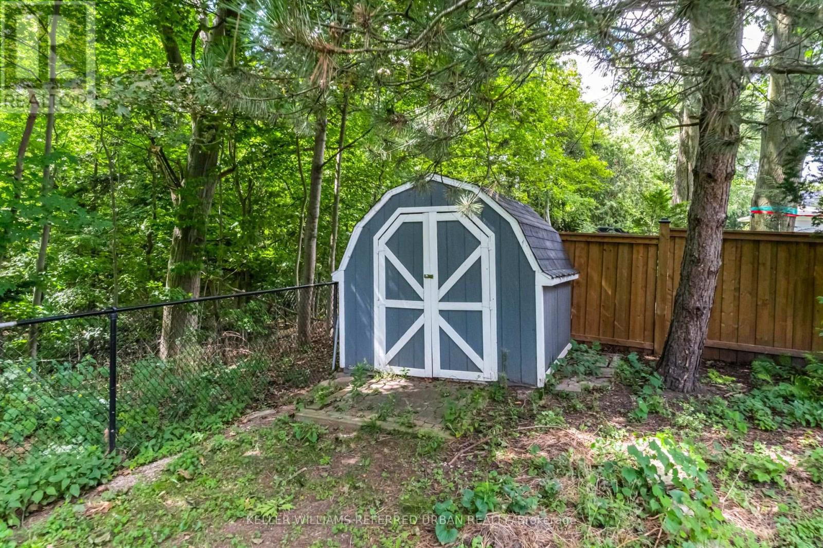 876 Parkland Avenue, Mississauga, Ontario  L5H 3H1 - Photo 49 - W13728918