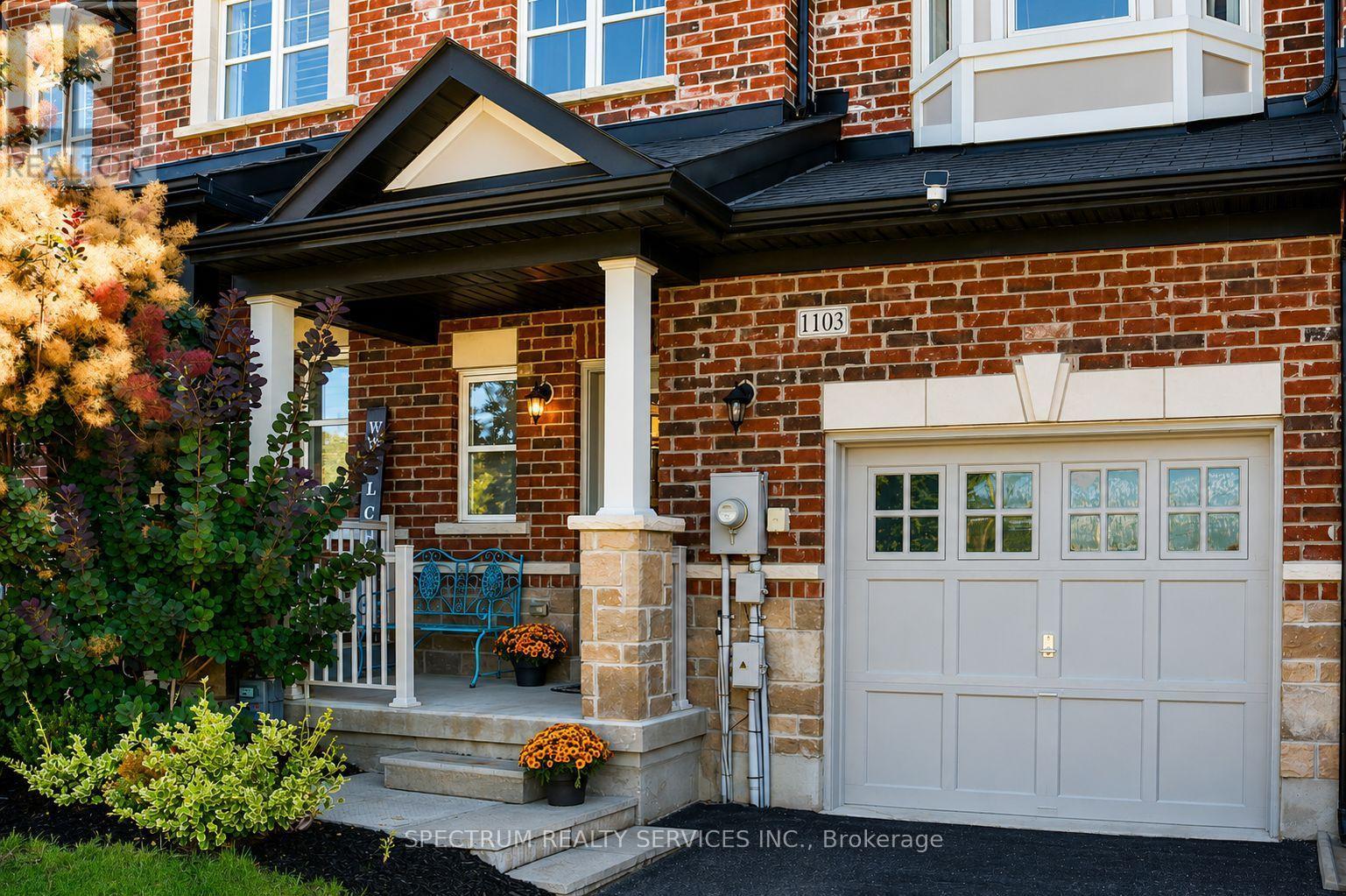 1103 Stantin Street, Innisfil, Ontario  L0L 1W0 - Photo 2 - N13728554