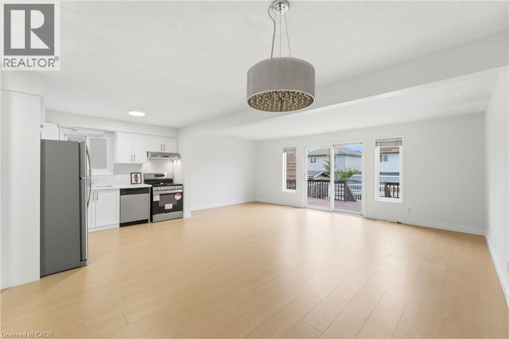 82 Bridlewreath Street, Kitchener, Ontario  N2E 3V6 - Photo 9 - 40857763