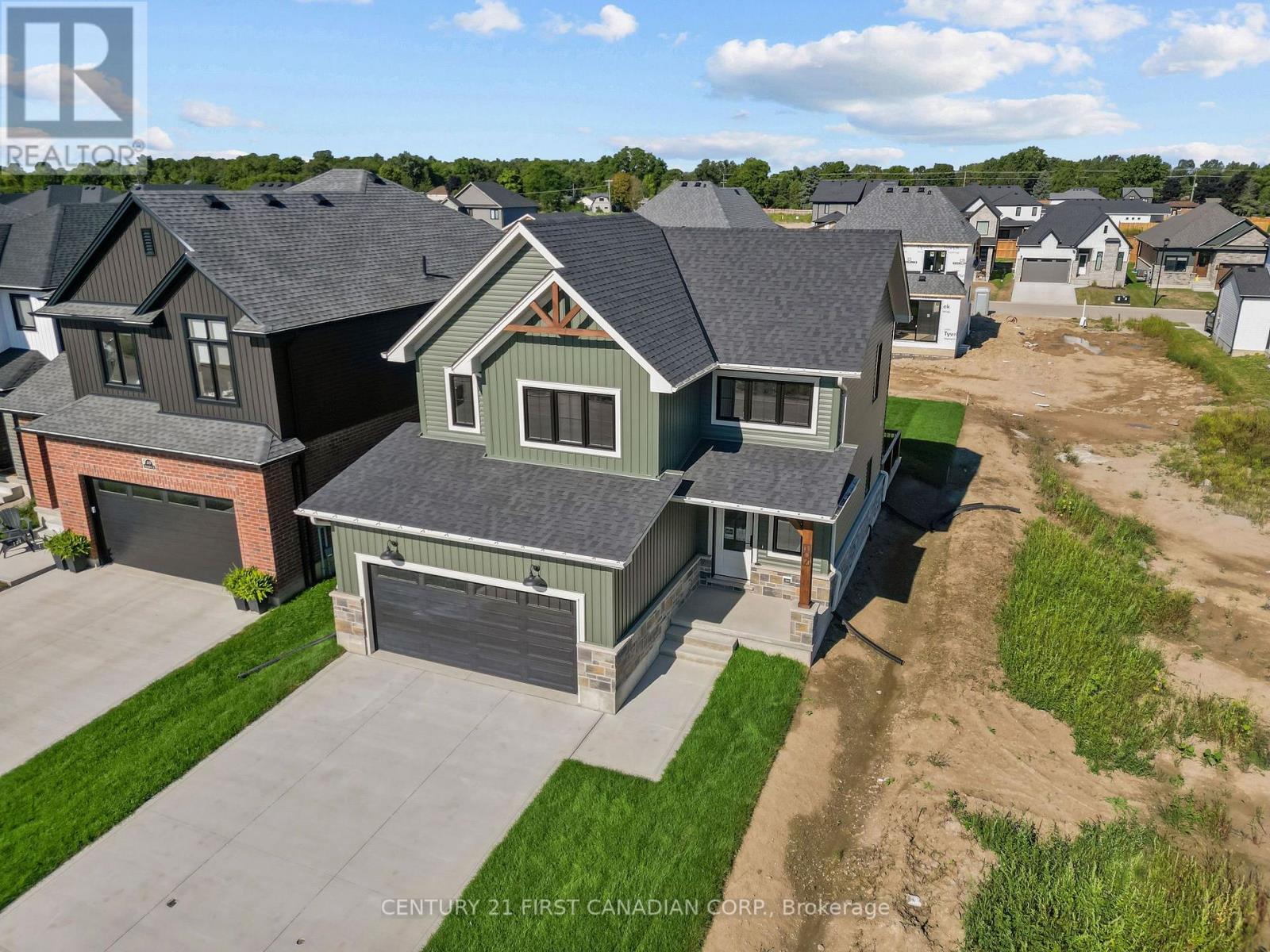 107 Sheldabren Street, North Middlesex, Ontario  N0M 1A0 - Photo 4 - X13135550