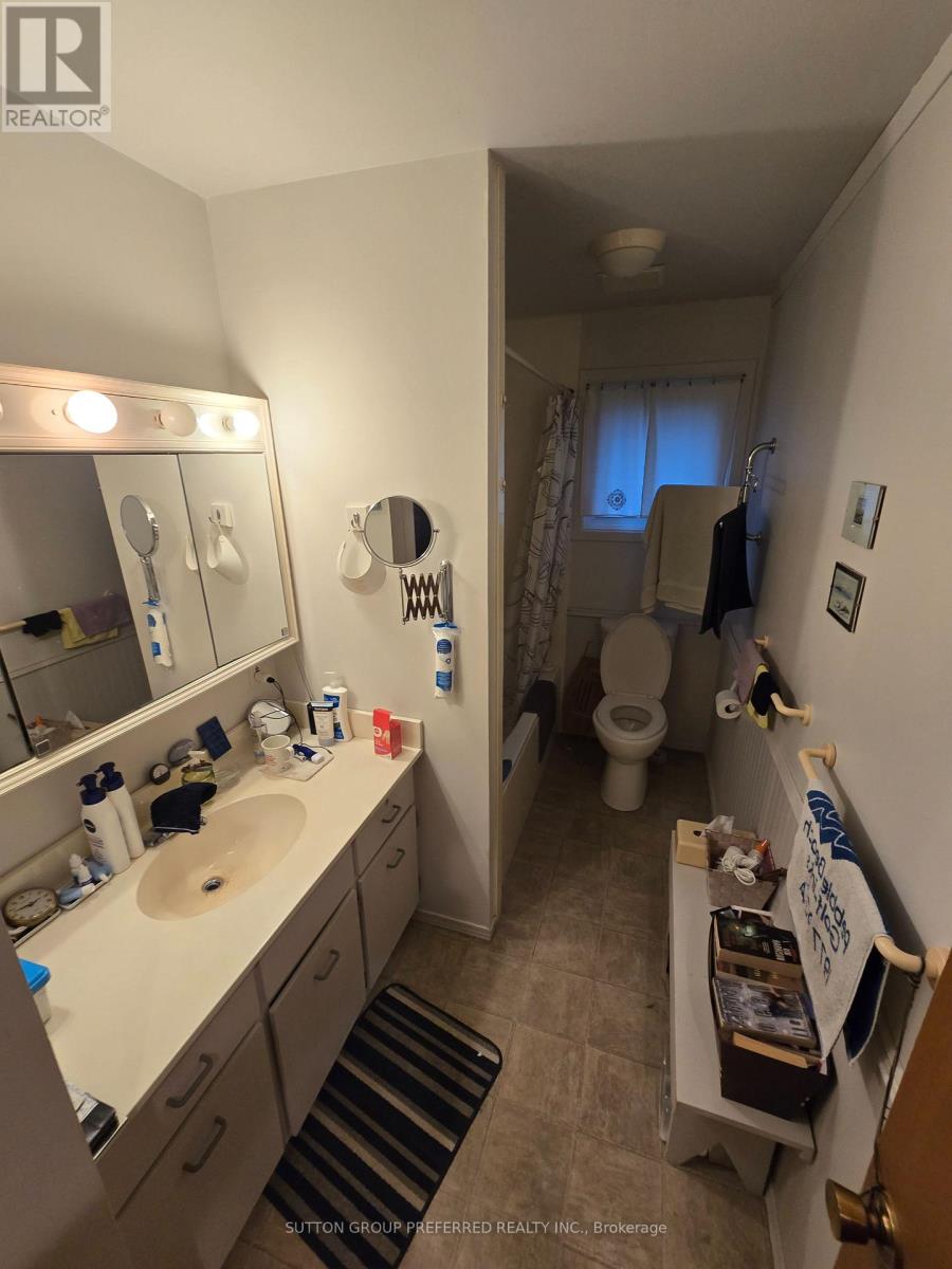 383 Ferndale Avenue, London South, Ontario  N6C 2Y9 - Photo 5 - X13728946