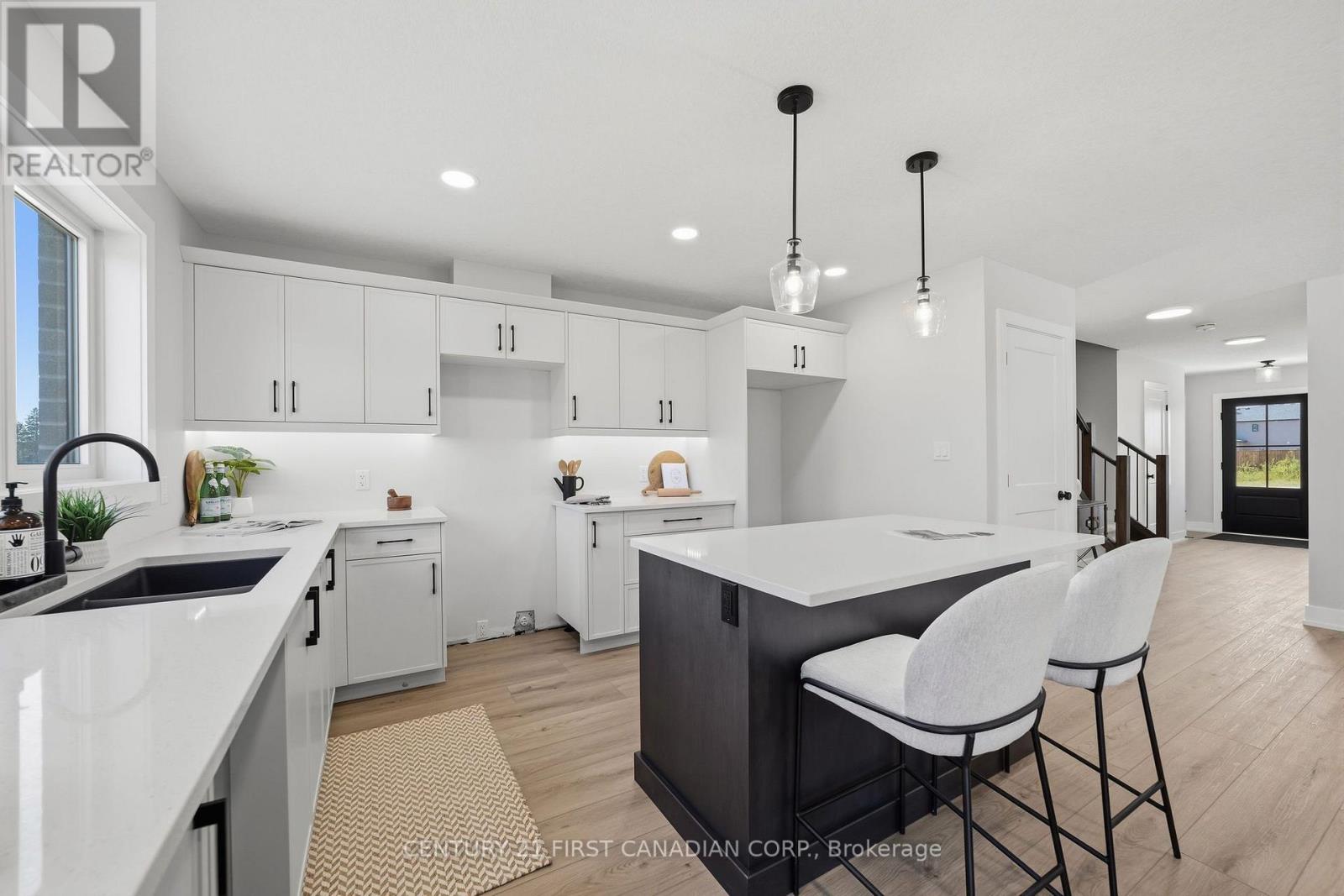 34 Postma Crescent, North Middlesex, Ontario  N0M 1A0 - Photo 14 - X13728990